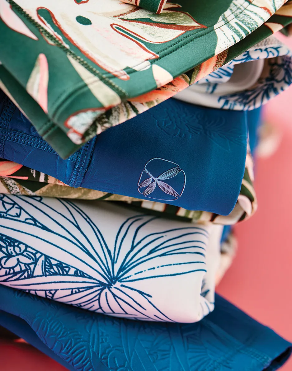 Platte Tight: Azul Embossed sold by Carve Designs product image thumbnail 5