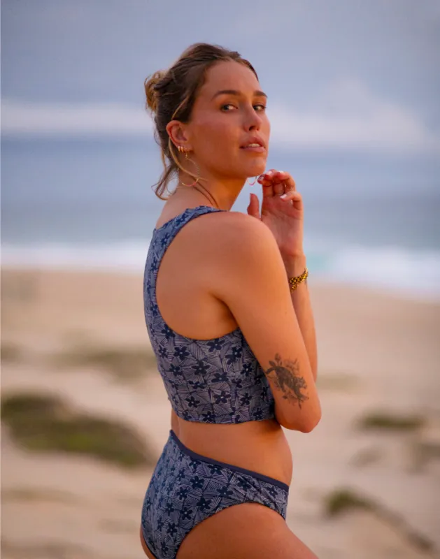 St. Barth Reversible Bottom: Daisy/Navy sold by Carve Designs