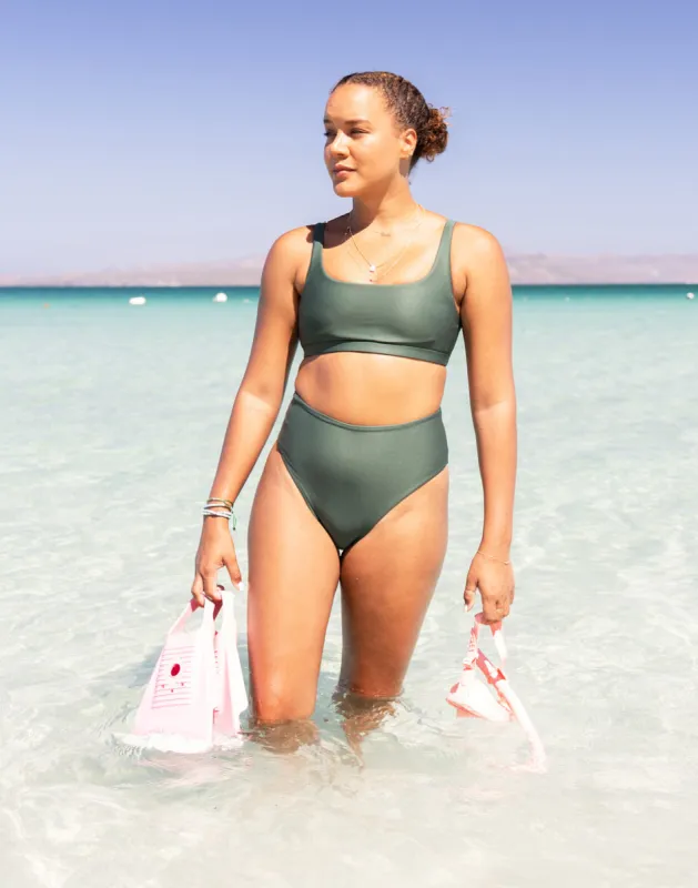 Lani Pocket Compression Bottom: Cilantro sold by Carve Designs