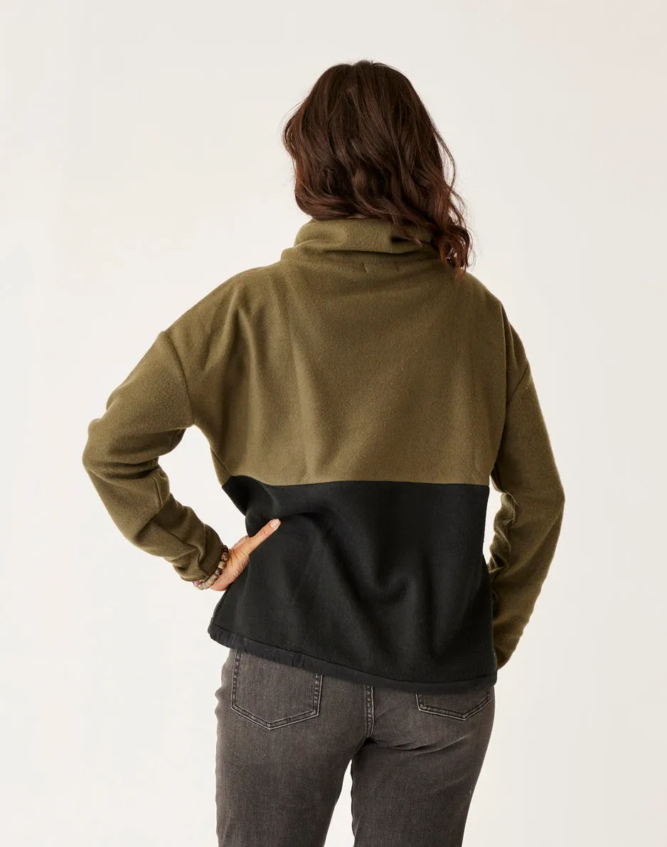 Rowayton Colorblock Cowl: Fir w. Black sold by Carve Designs product image thumbnail 4