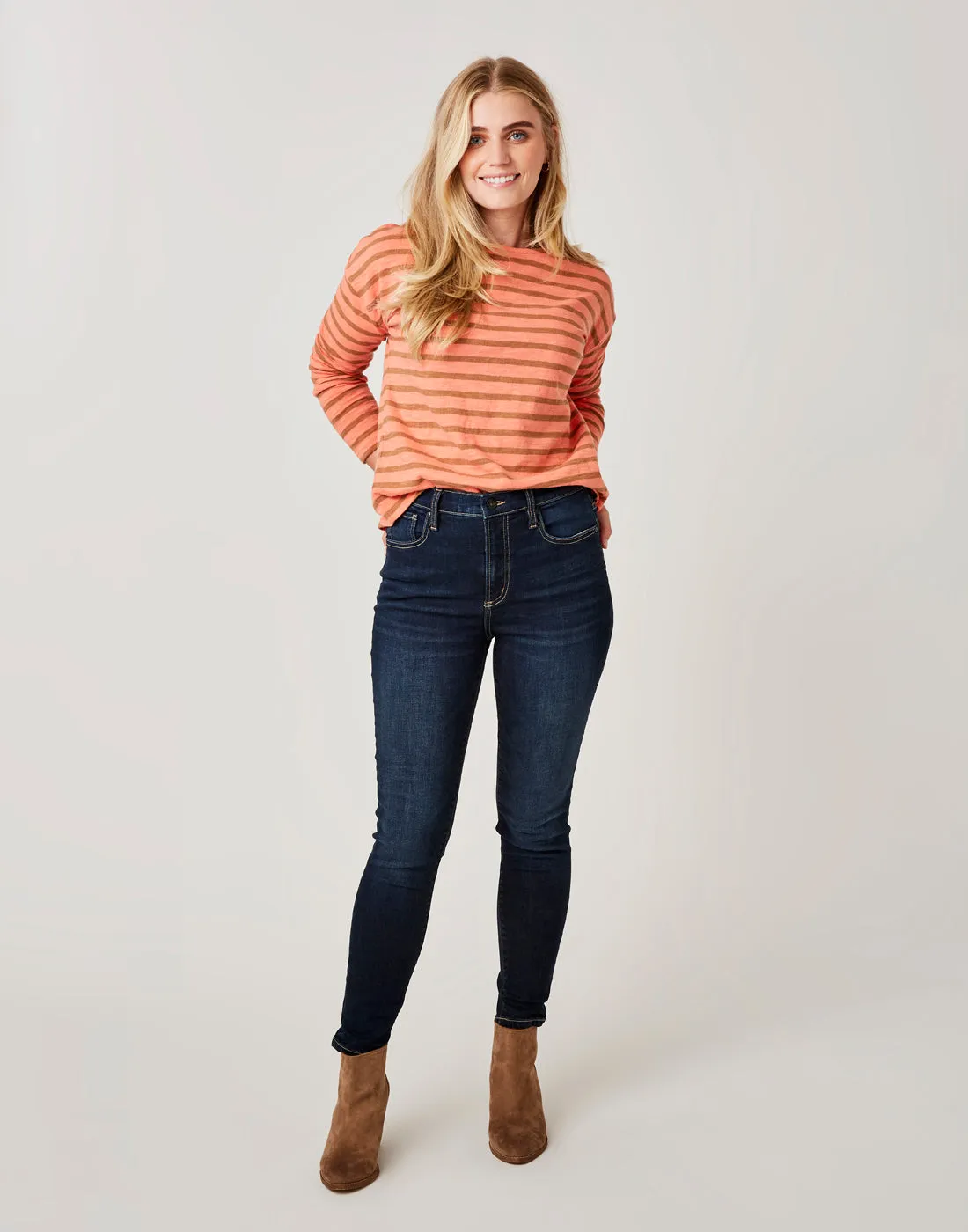 Skyler Super Skinny Jean: Dark Rinse sold by Carve Designs product image thumbnail 2