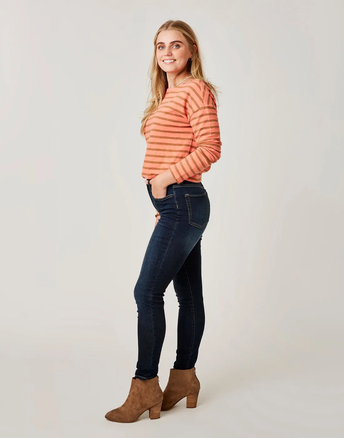 Skyler Super Skinny Jean: Dark Rinse sold by Carve Designs product image thumbnail 3