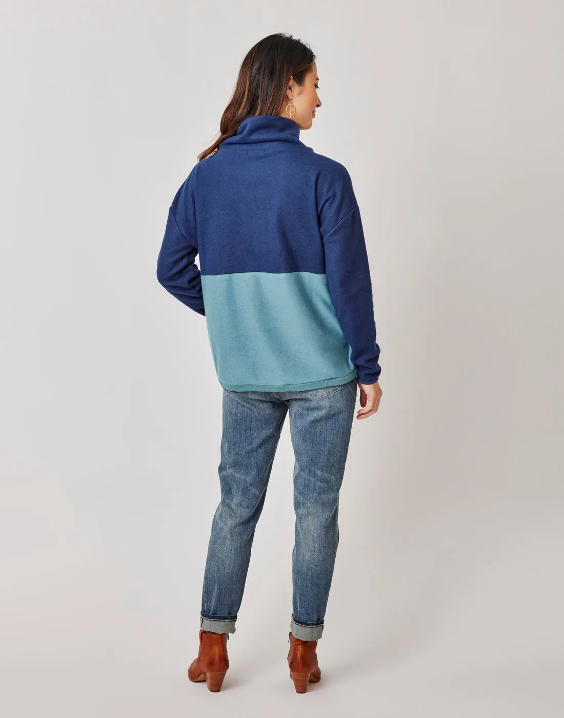 Rowayton Colorblock Cowl: Navy w. Hydro - FINAL SALE sold by Carve Designs product image thumbnail 4