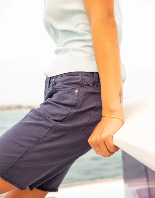 Oahu 10" Twill Short: Navy sold by Carve Designs