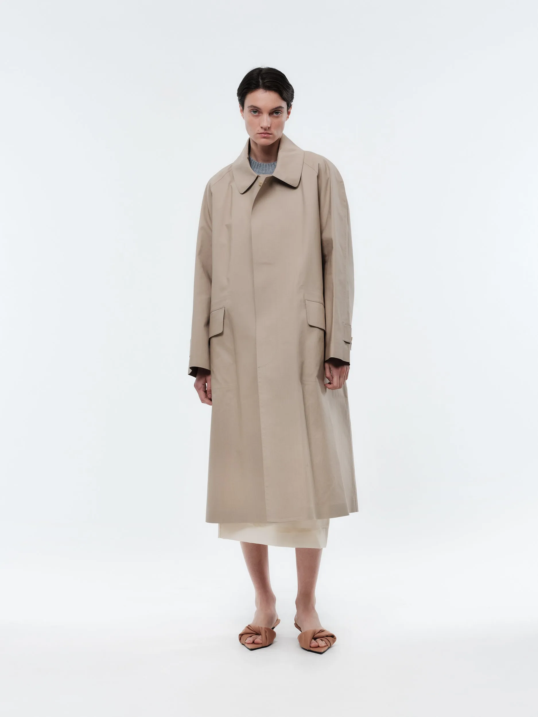 Trench en coton imperméable sold by Carven