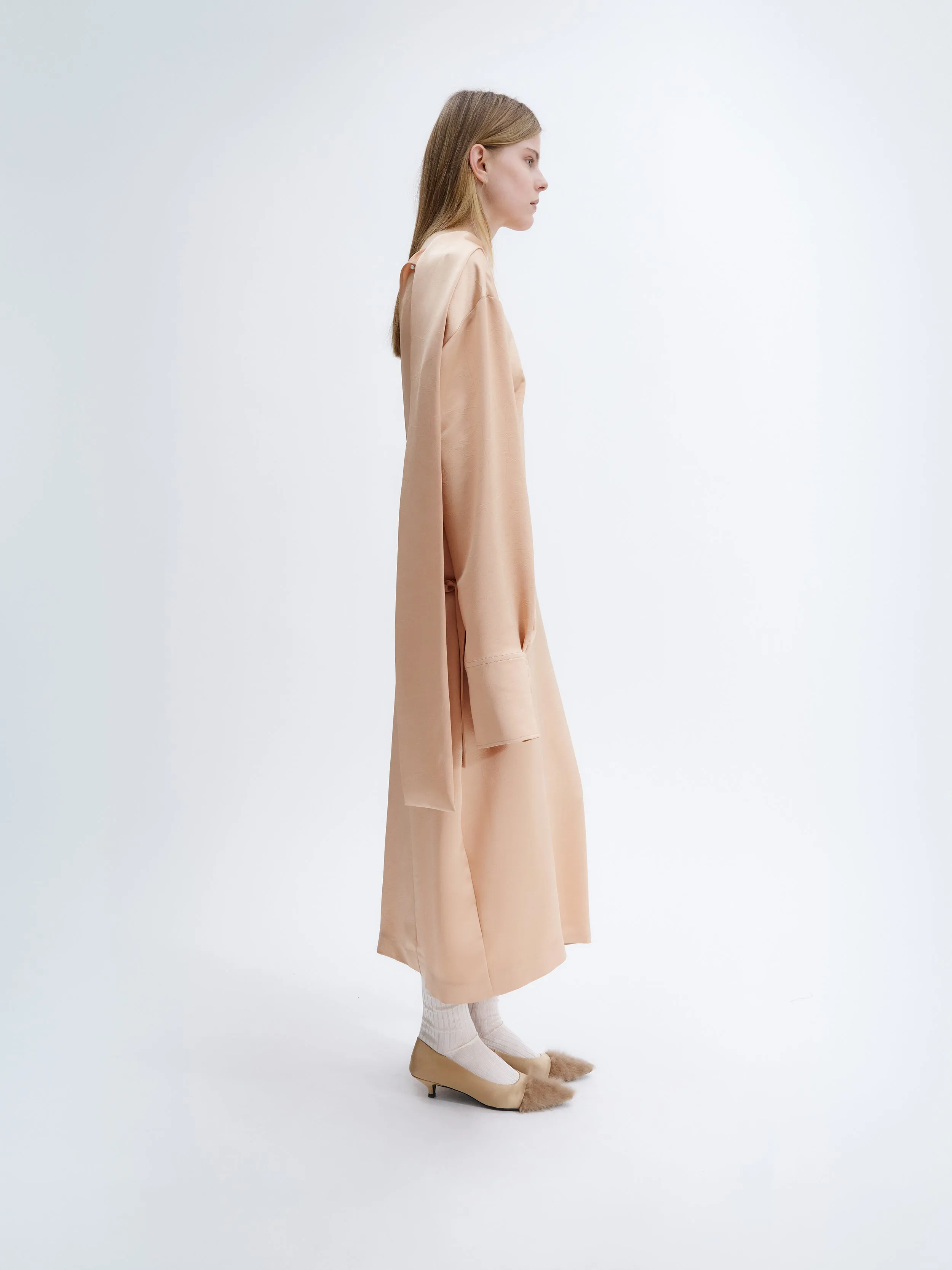 Robe col foulard en satin technique froissé sold by Carven product image thumbnail 3