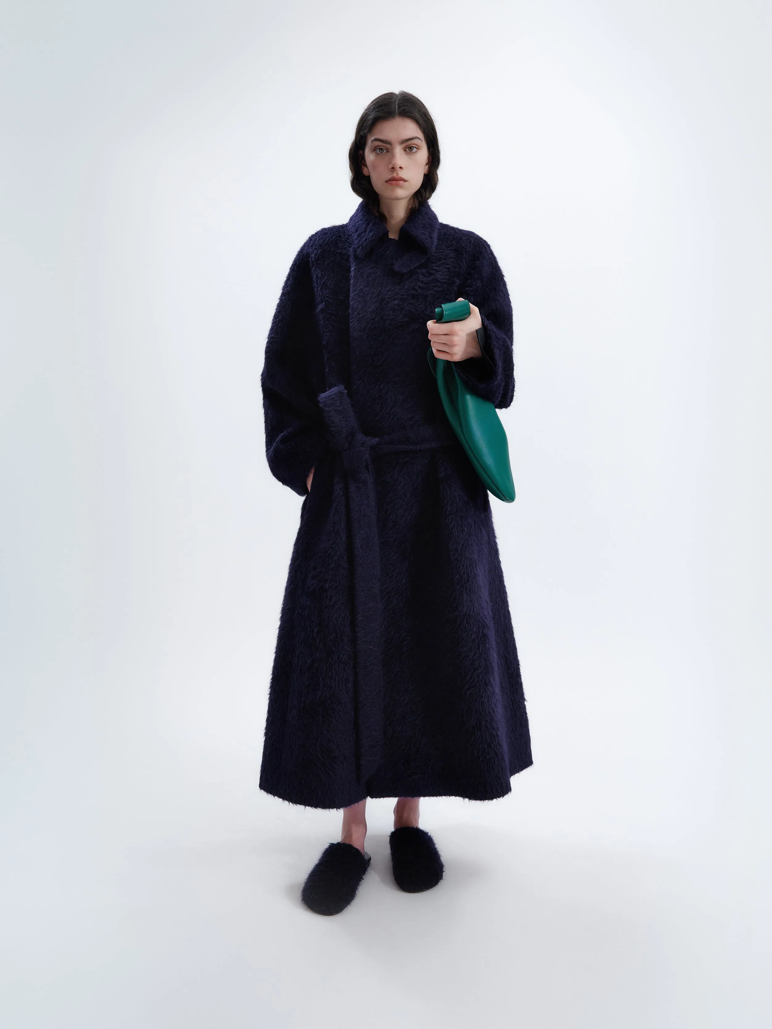 Manteau long ceinturé en alpaga et laine sold by Carven