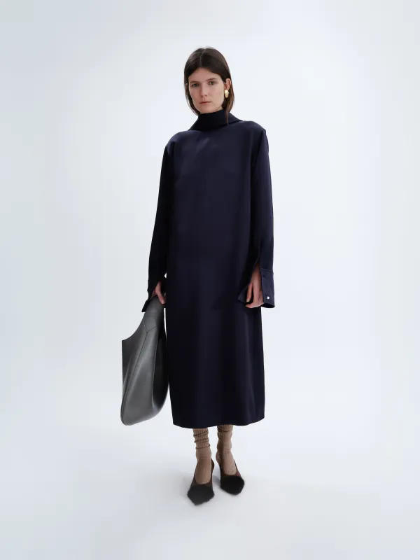 Robe col foulard en satin double made by Carven