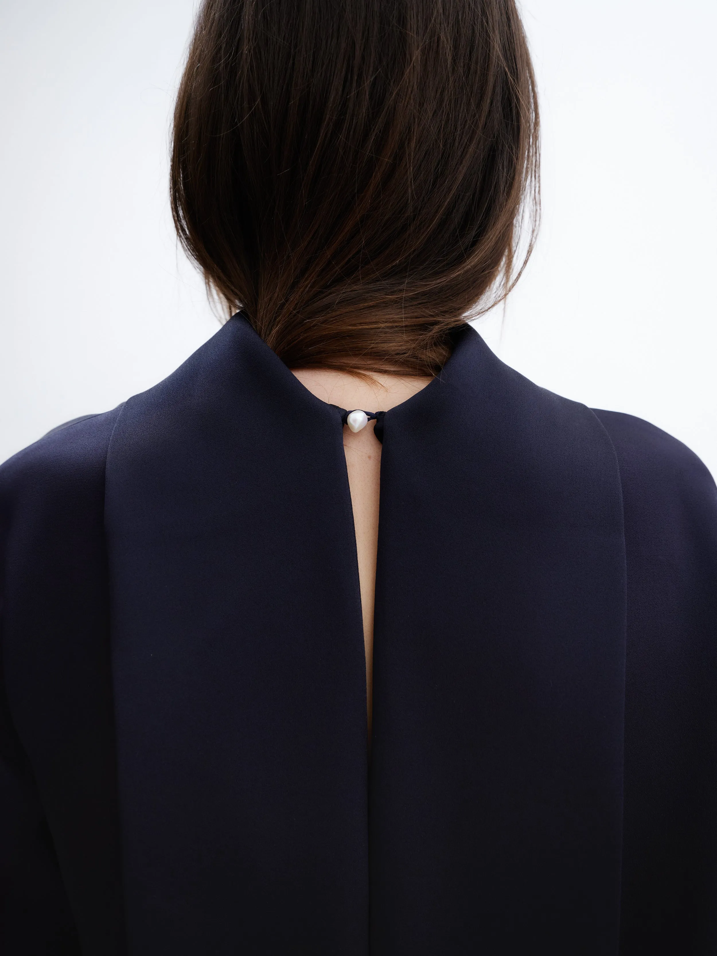 Robe col foulard en satin double sold by Carven product image thumbnail 4