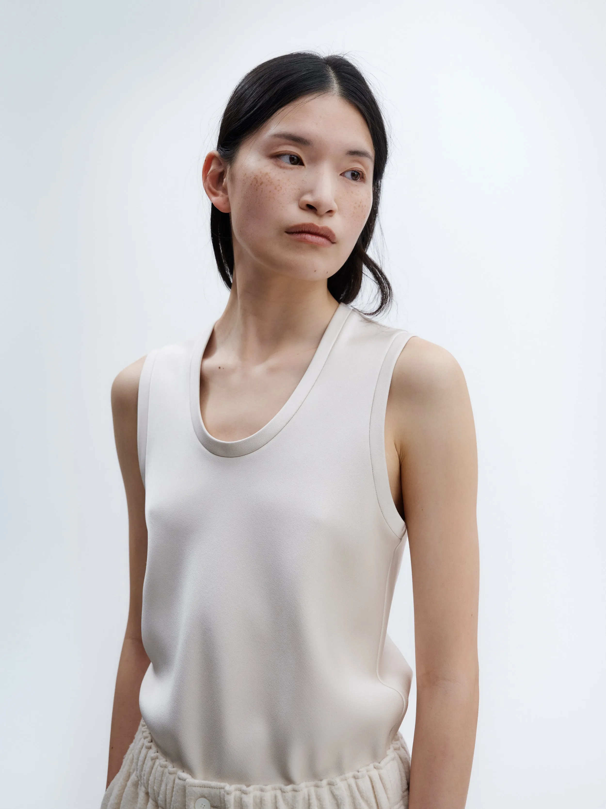 Débardeur en satin double sold by Carven