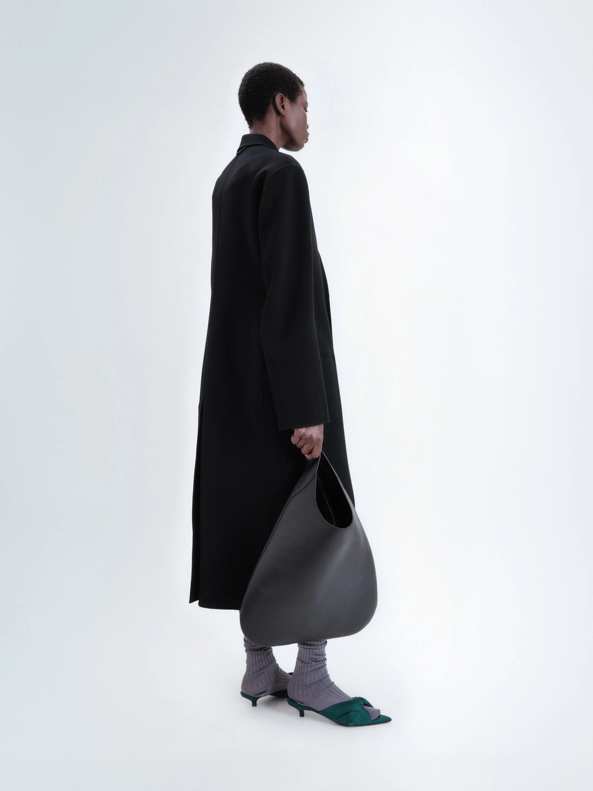 Manteau simple boutonnage en laine double face sold by Carven product image thumbnail 5