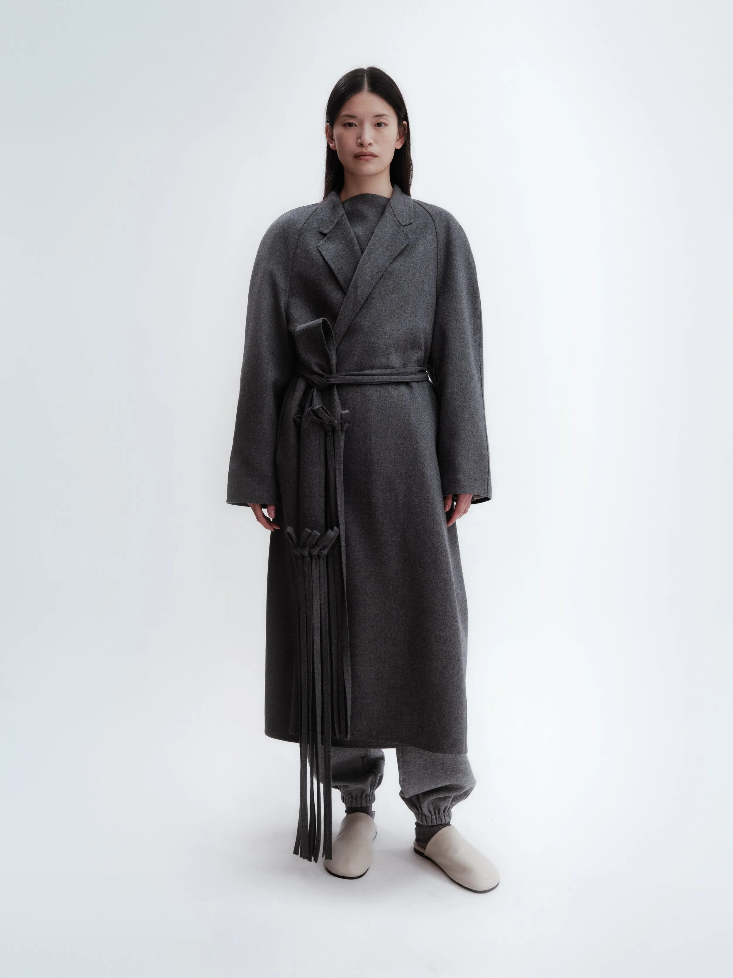 Manteau ceinture rubans en laine légère double face sold by Carven