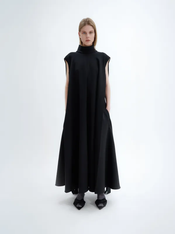 Robe ample colonne sold by Carven