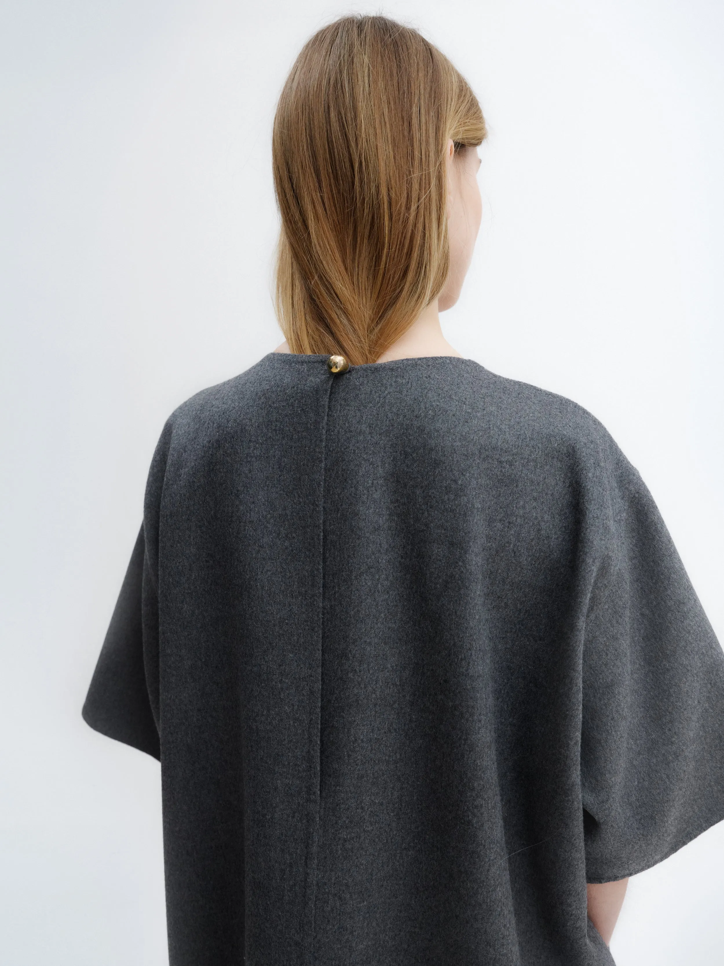 Robe t-shirt en laine légère double face sold by Carven product image thumbnail 2