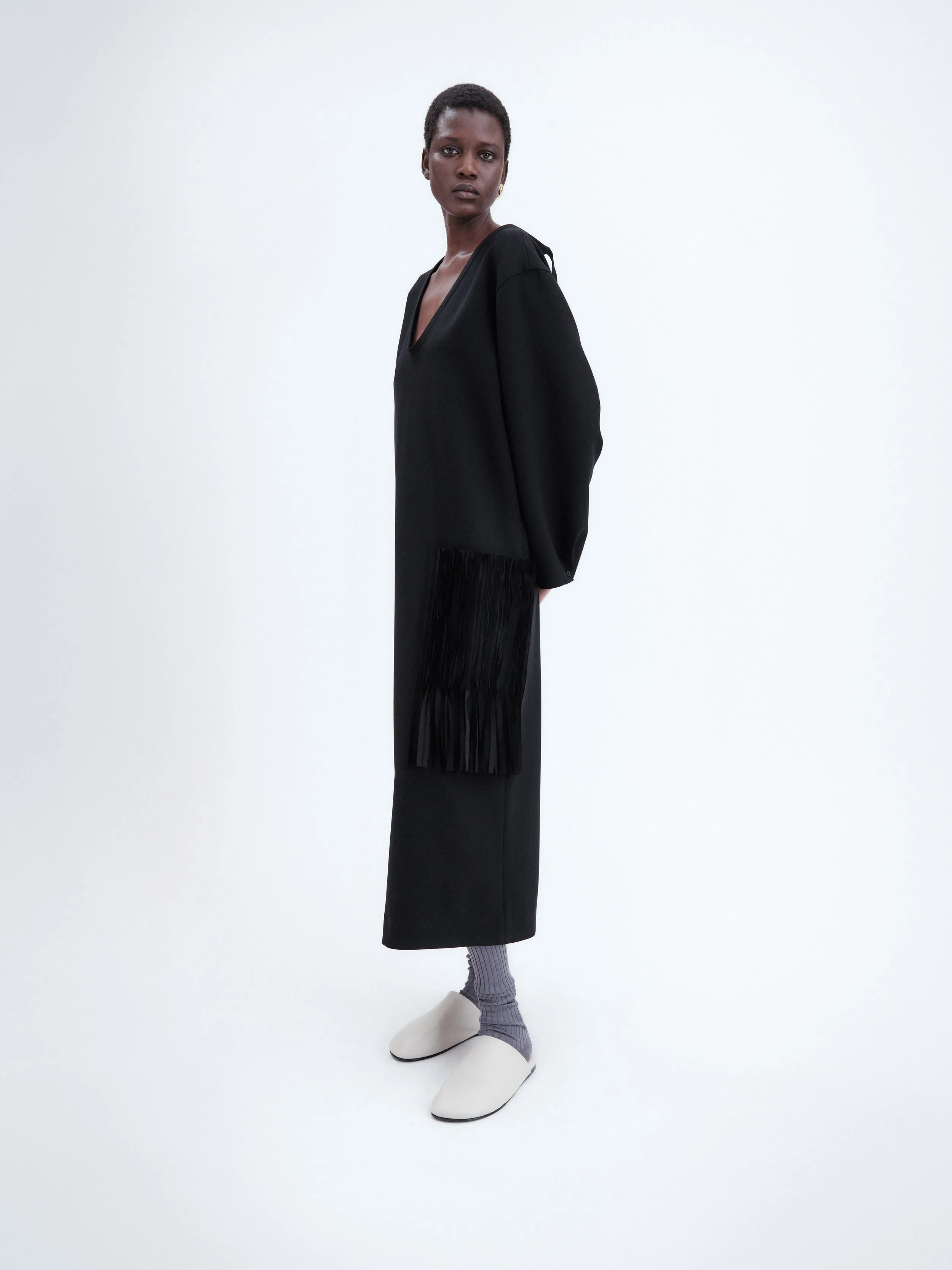 Robe poche brodée en laine double face sold by Carven product image thumbnail 3