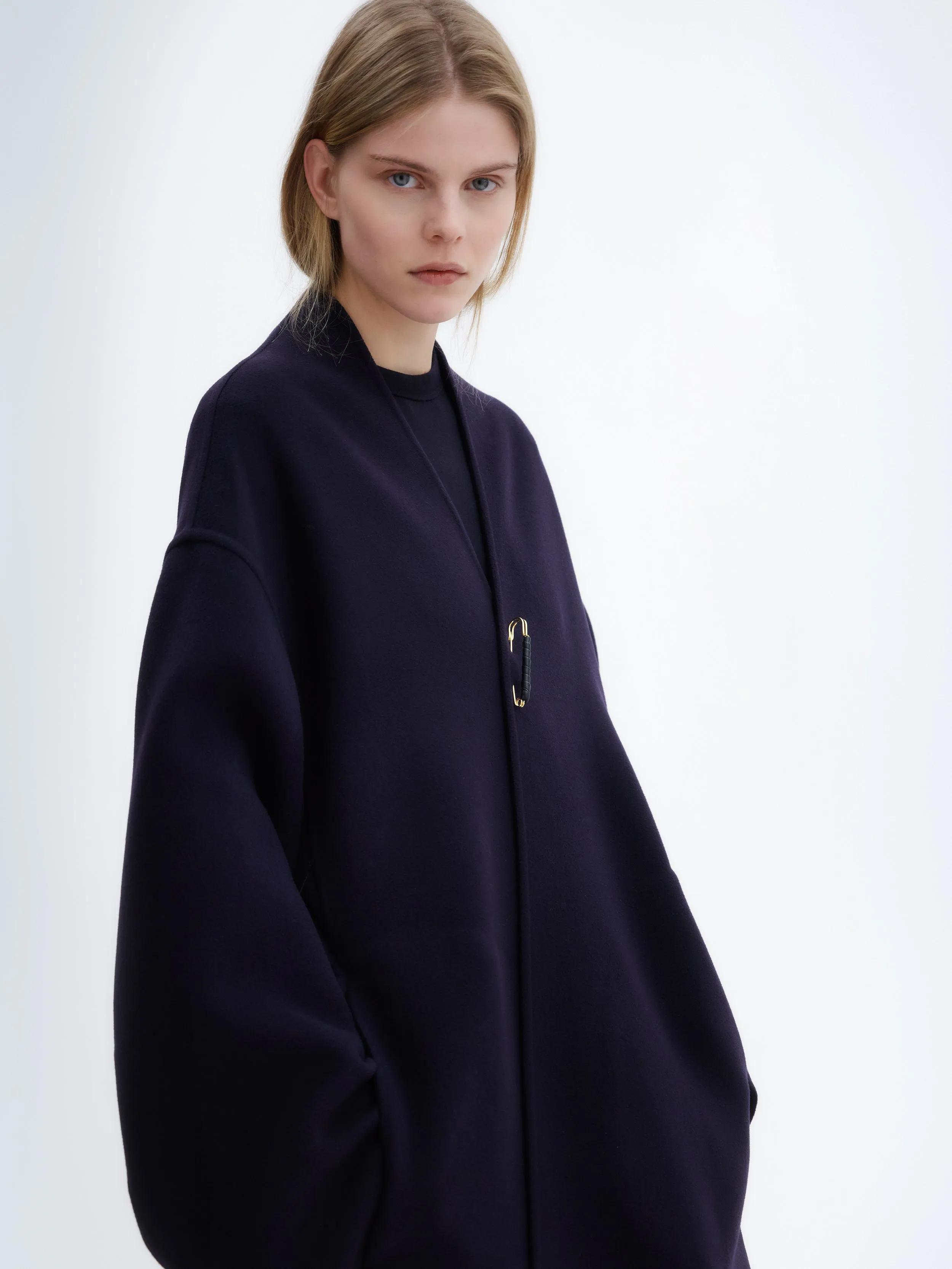 Manteau ceinturé en laine double face bleu nuit sold by Carven product image thumbnail 4