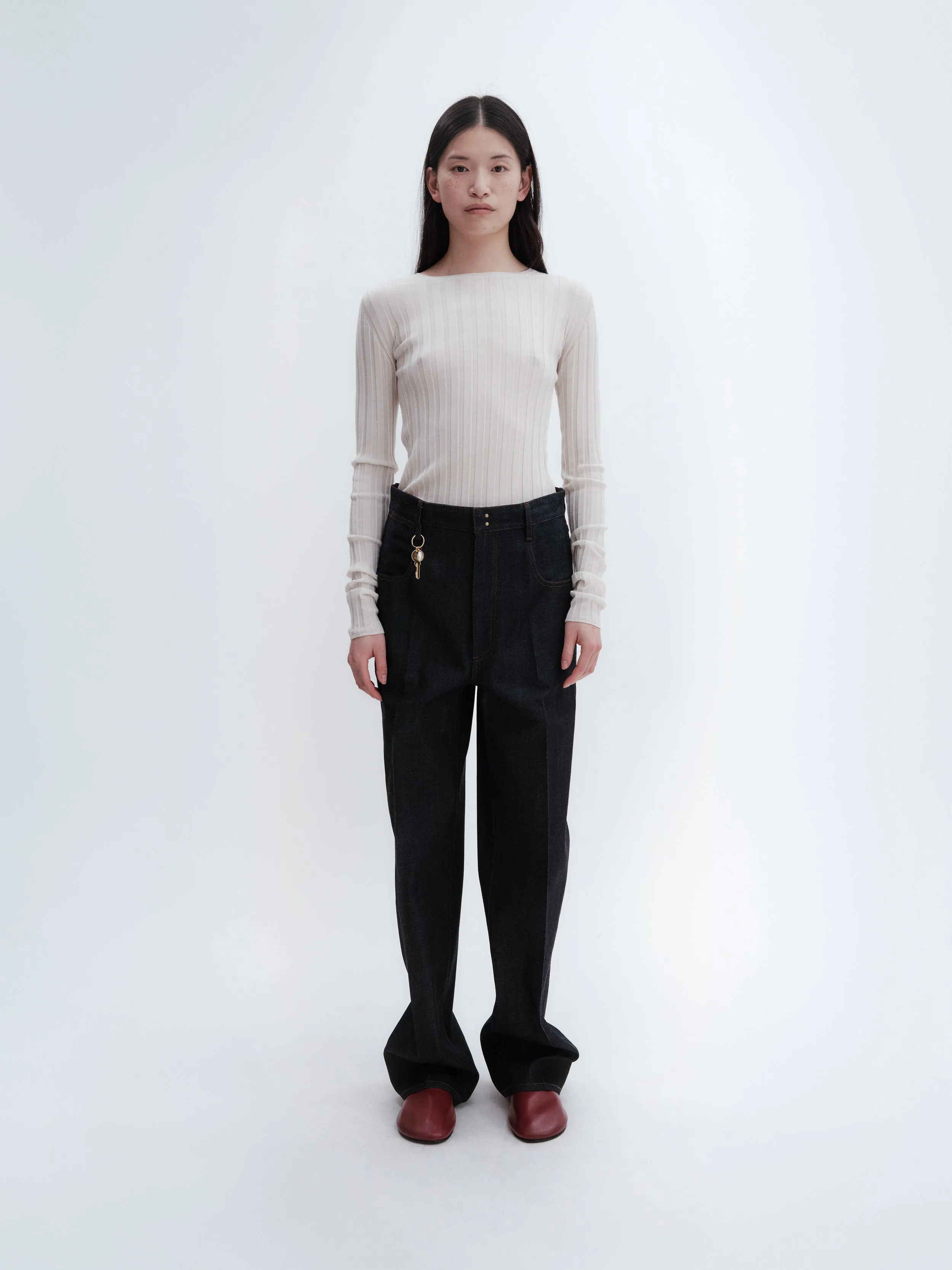 Jean 5 poches en denim selvedge sold by Carven