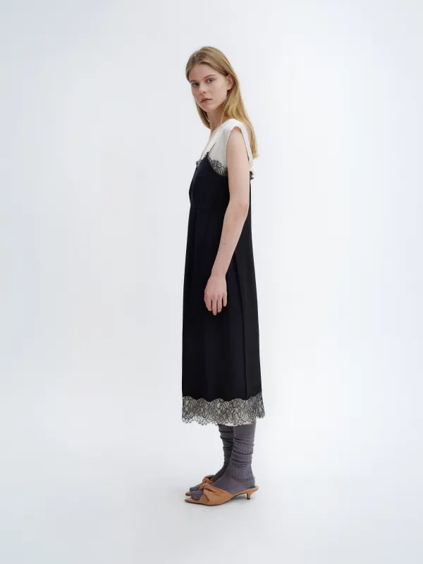 Robe lingerie en flanelle sold by Carven