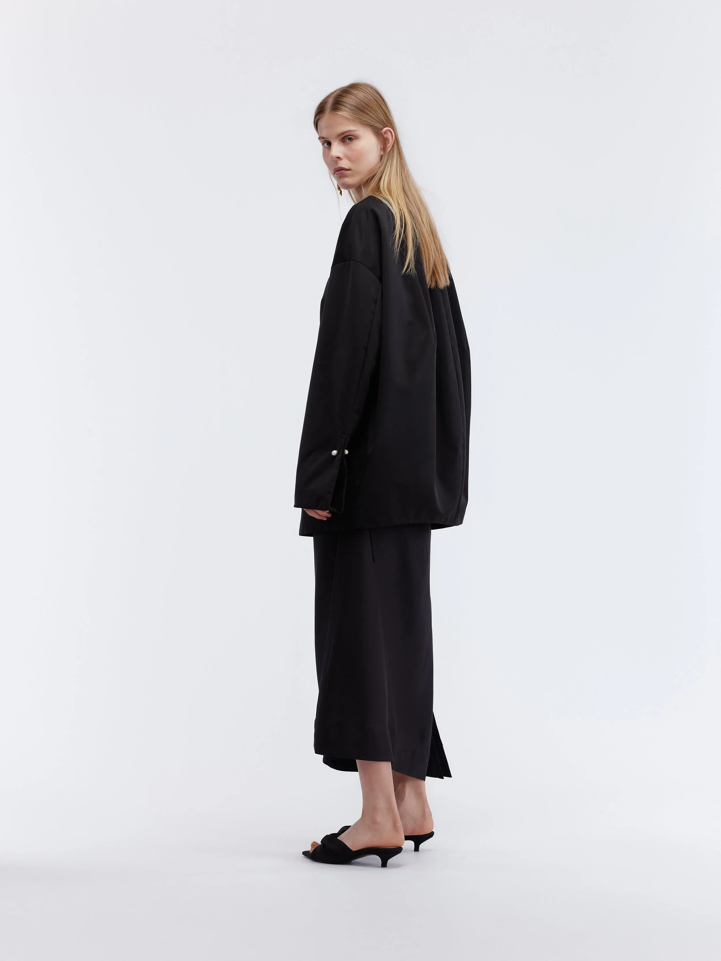 Manteau court ouatiné en duchesse sold by Carven product image thumbnail 3