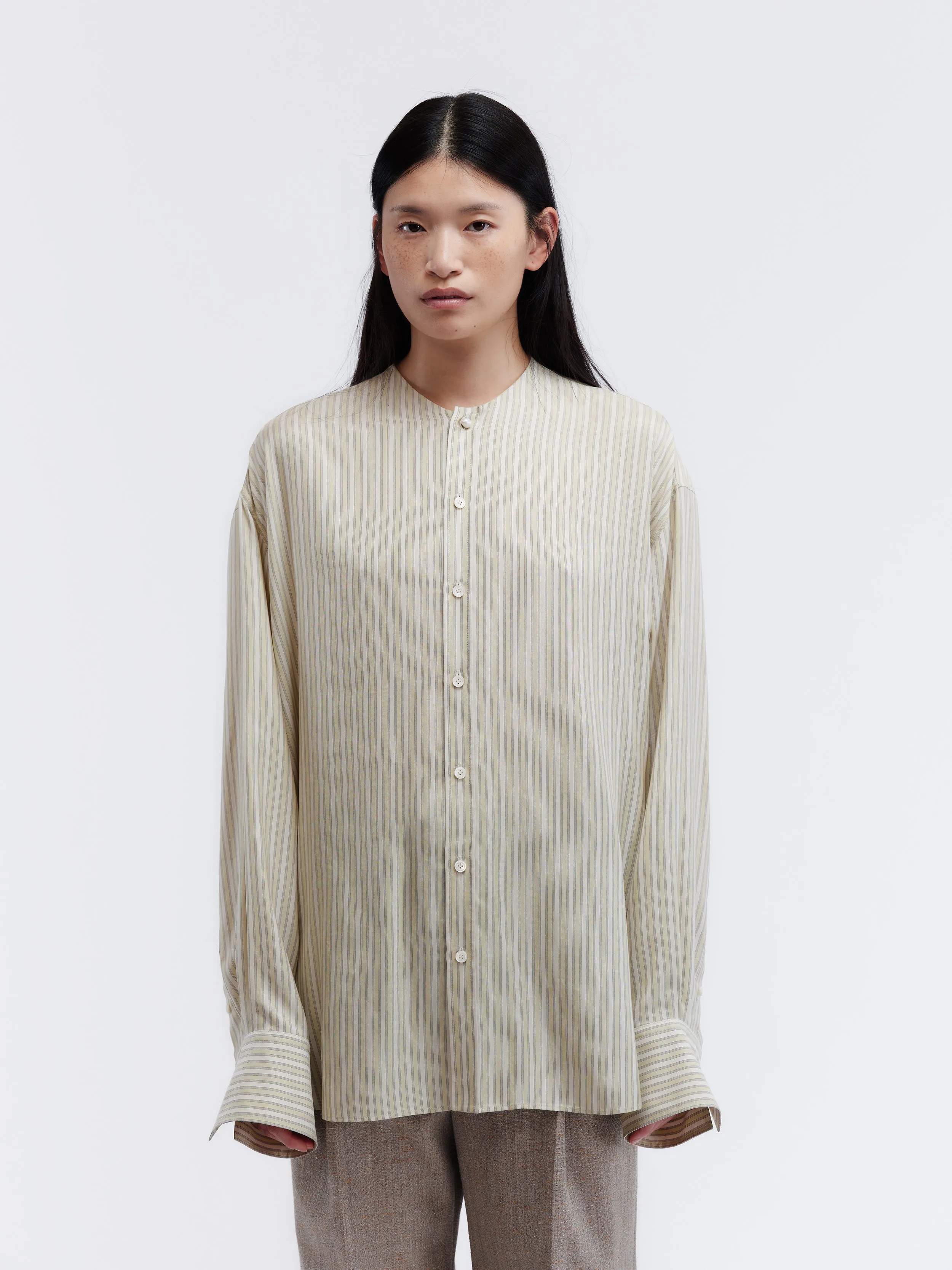 Chemise sans col en soie lingerie rayée sold by Carven