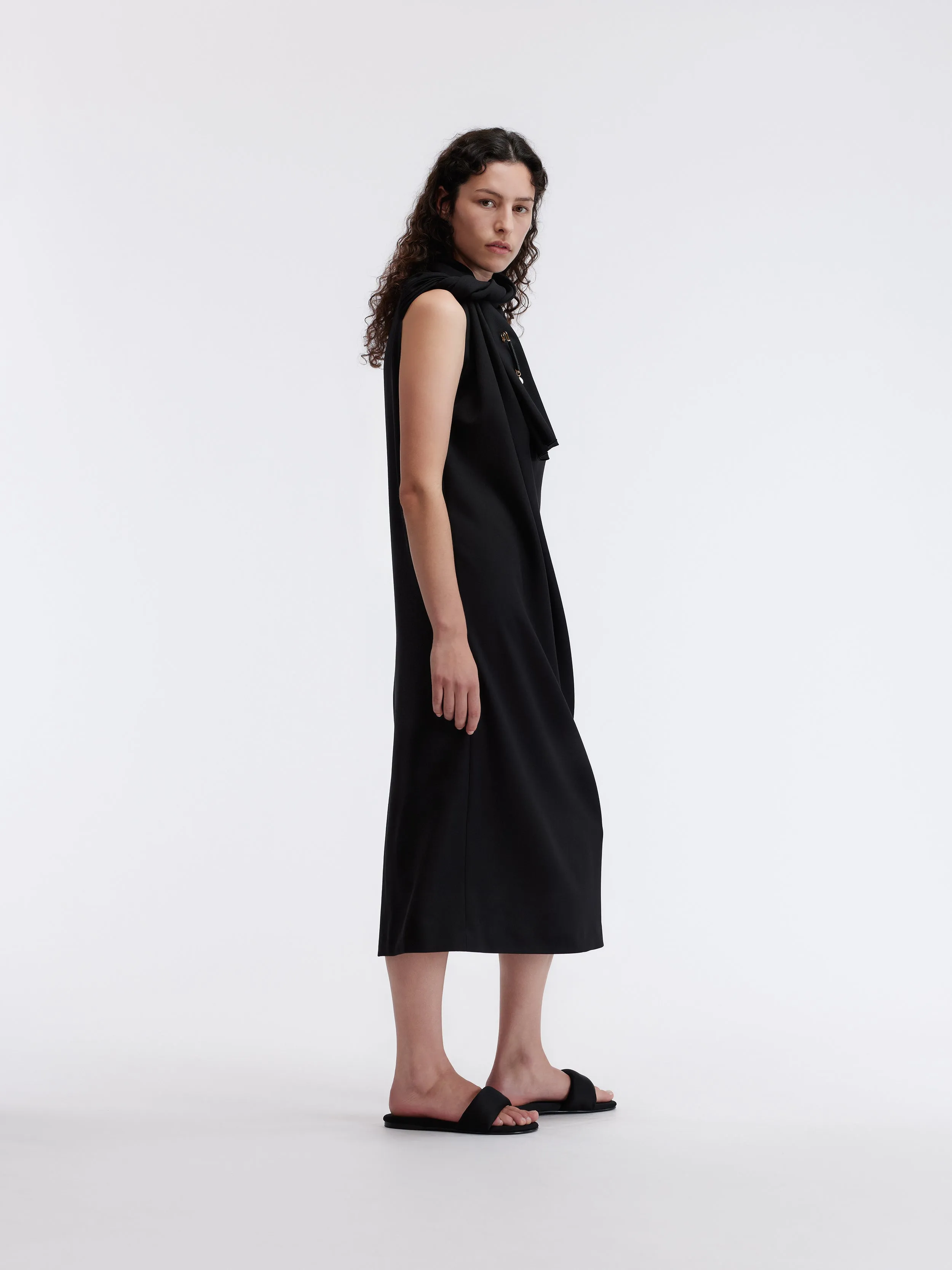 Robe foulard en grain de poudre sold by Carven product image thumbnail 3