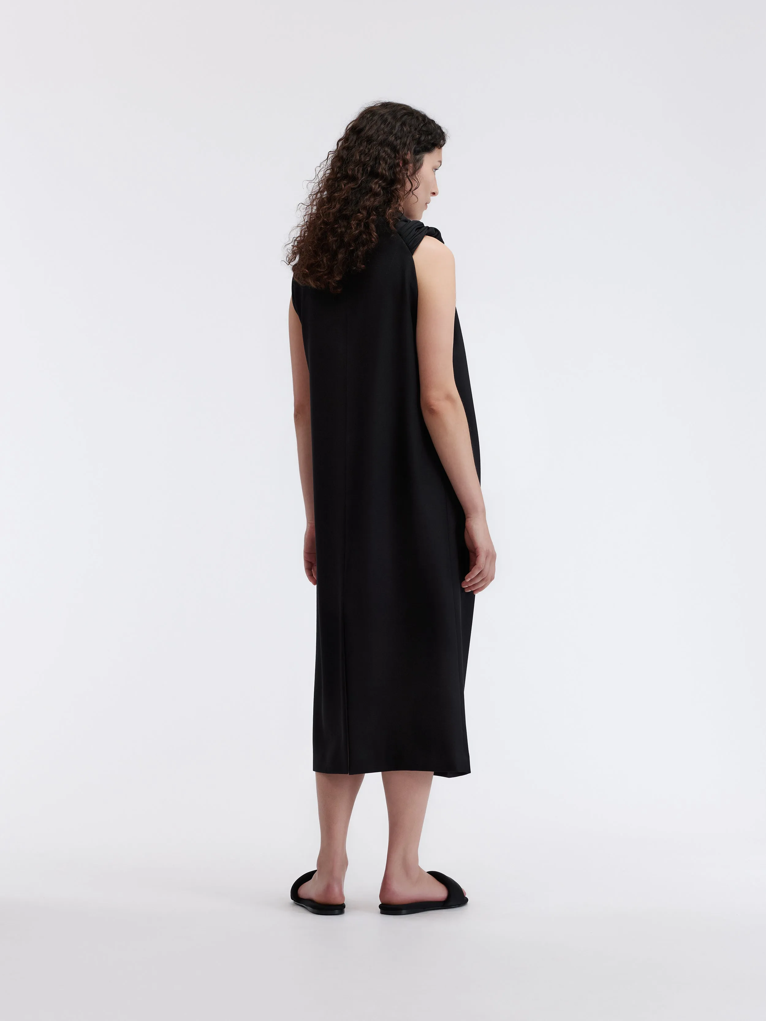 Robe foulard en grain de poudre sold by Carven product image thumbnail 4