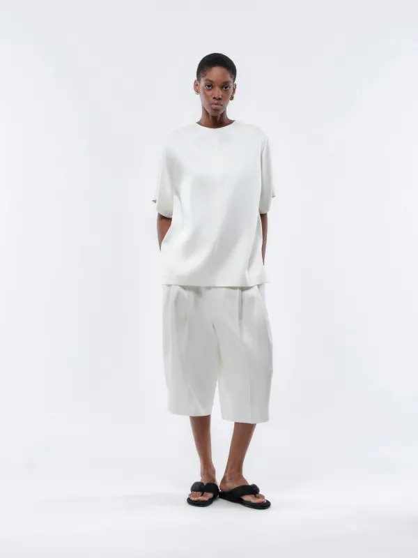 Bermuda à plis en satin double léger made by Carven
