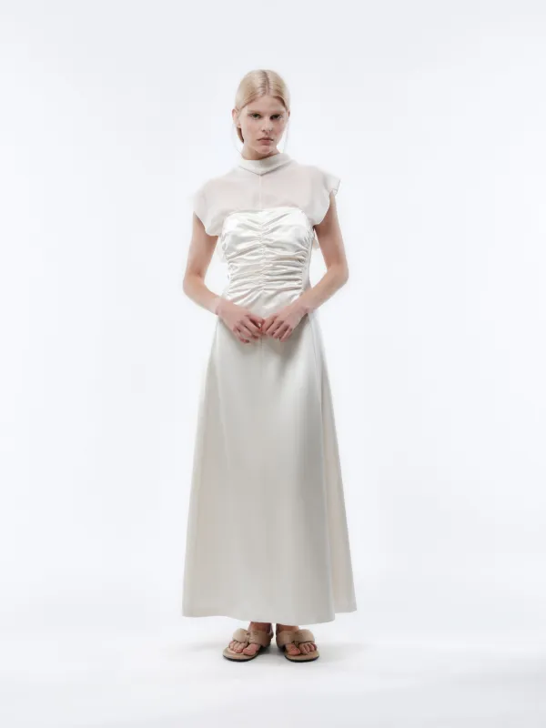 Robe à fronces en satin lingerie made by Carven