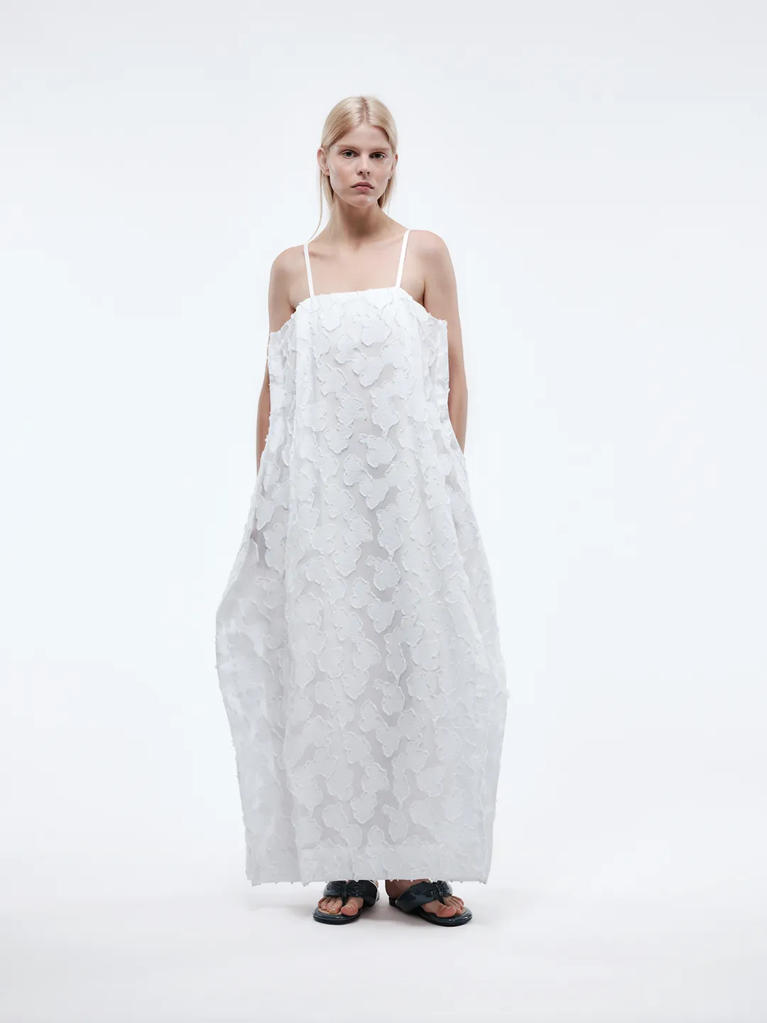 Robe boule en jacquard coupé sold by Carven