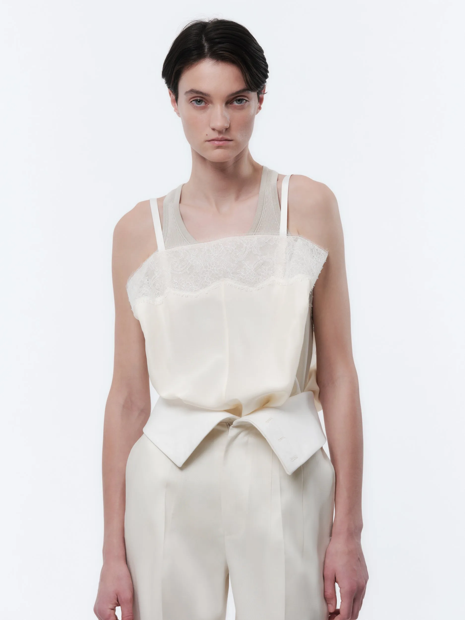 Top lingerie en soie habotai sold by Carven