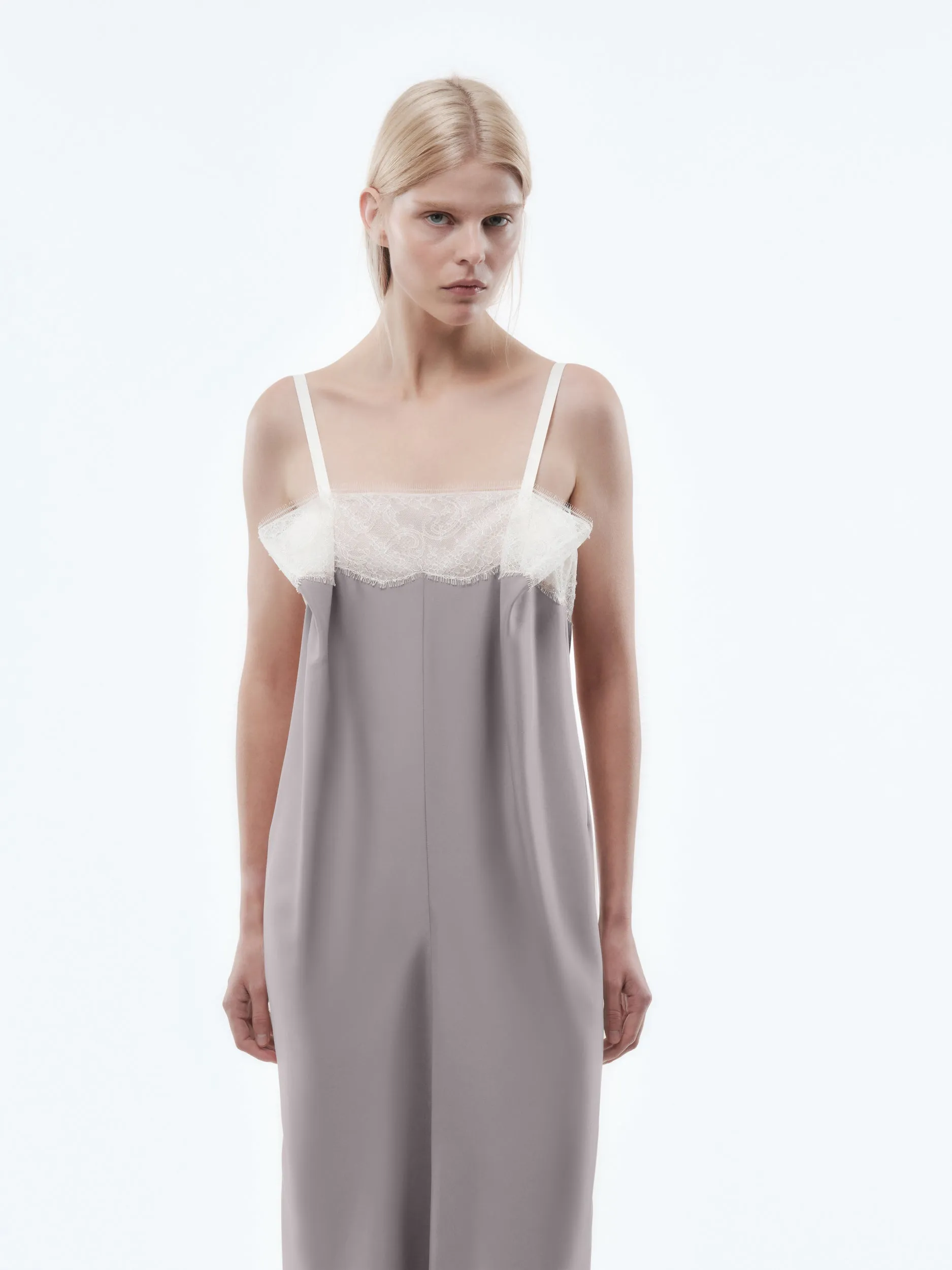 Robe en dentelle en soie habotai sold by Carven product image thumbnail 4