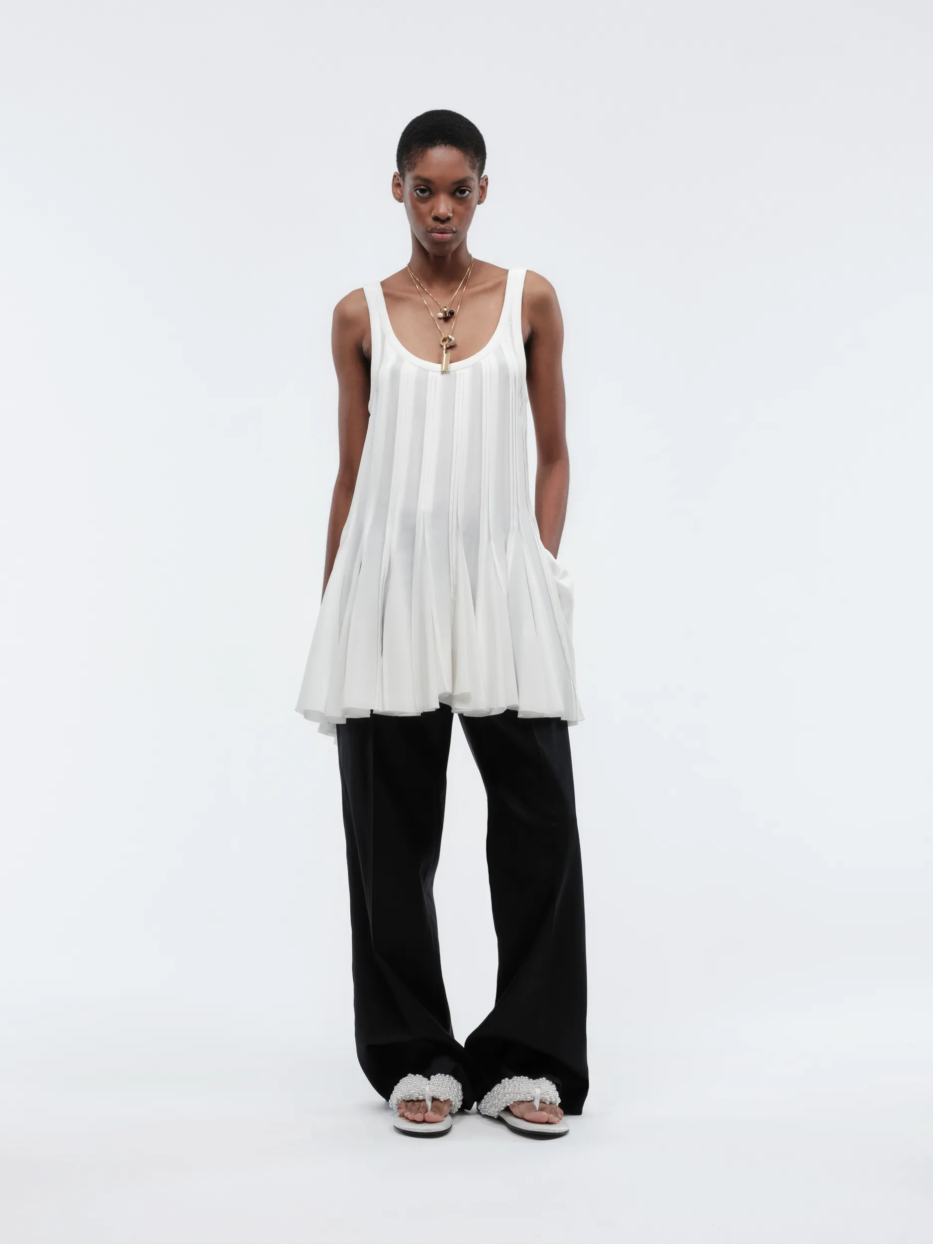 Haut plissé en crêpe de Chine sold by Carven product image thumbnail 3