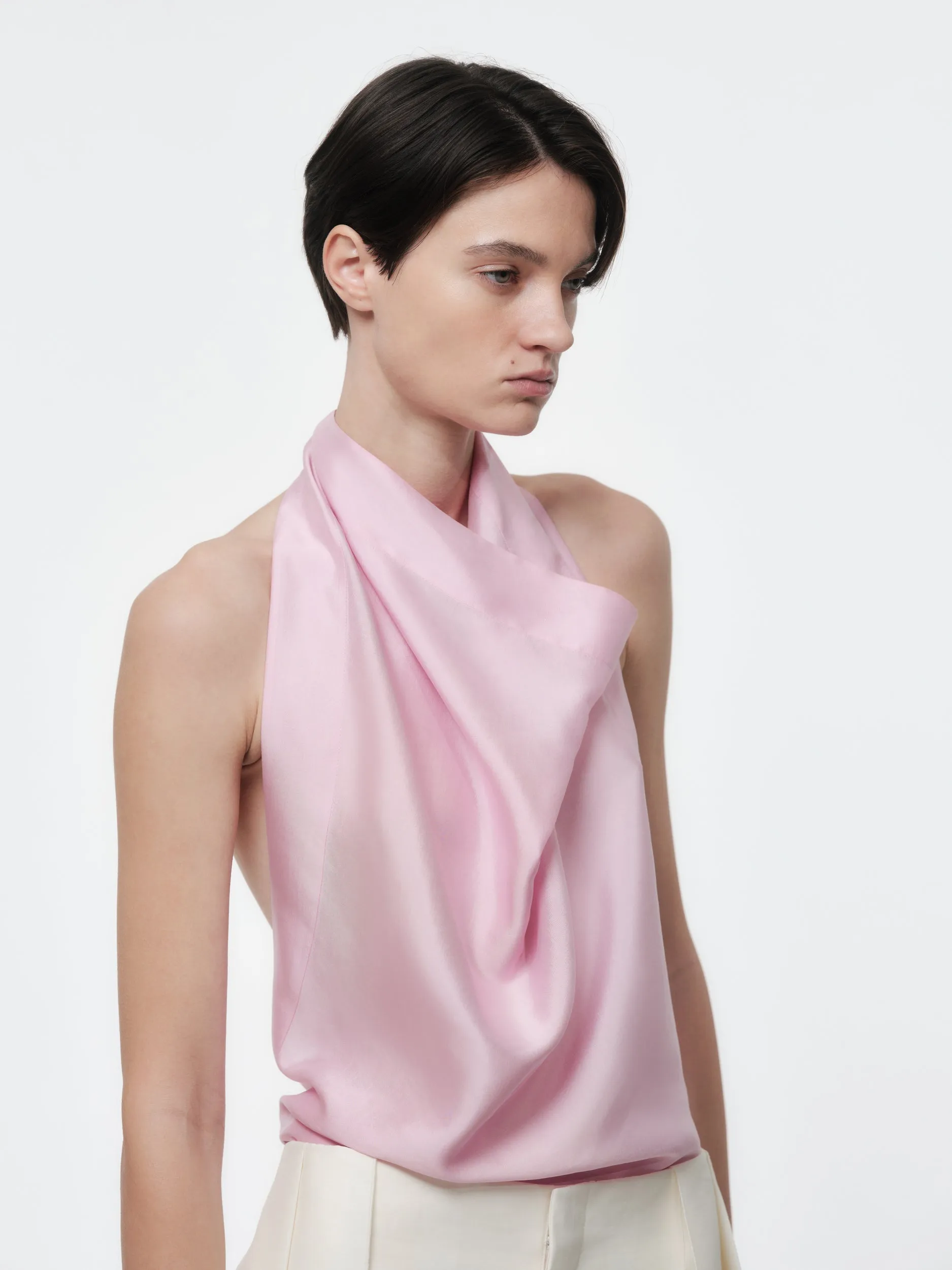 Haut dos nu en drap de soie sold by Carven