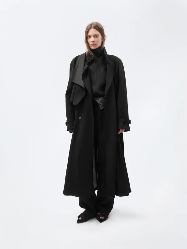 Trench en sergé de laine fluide made by Carven