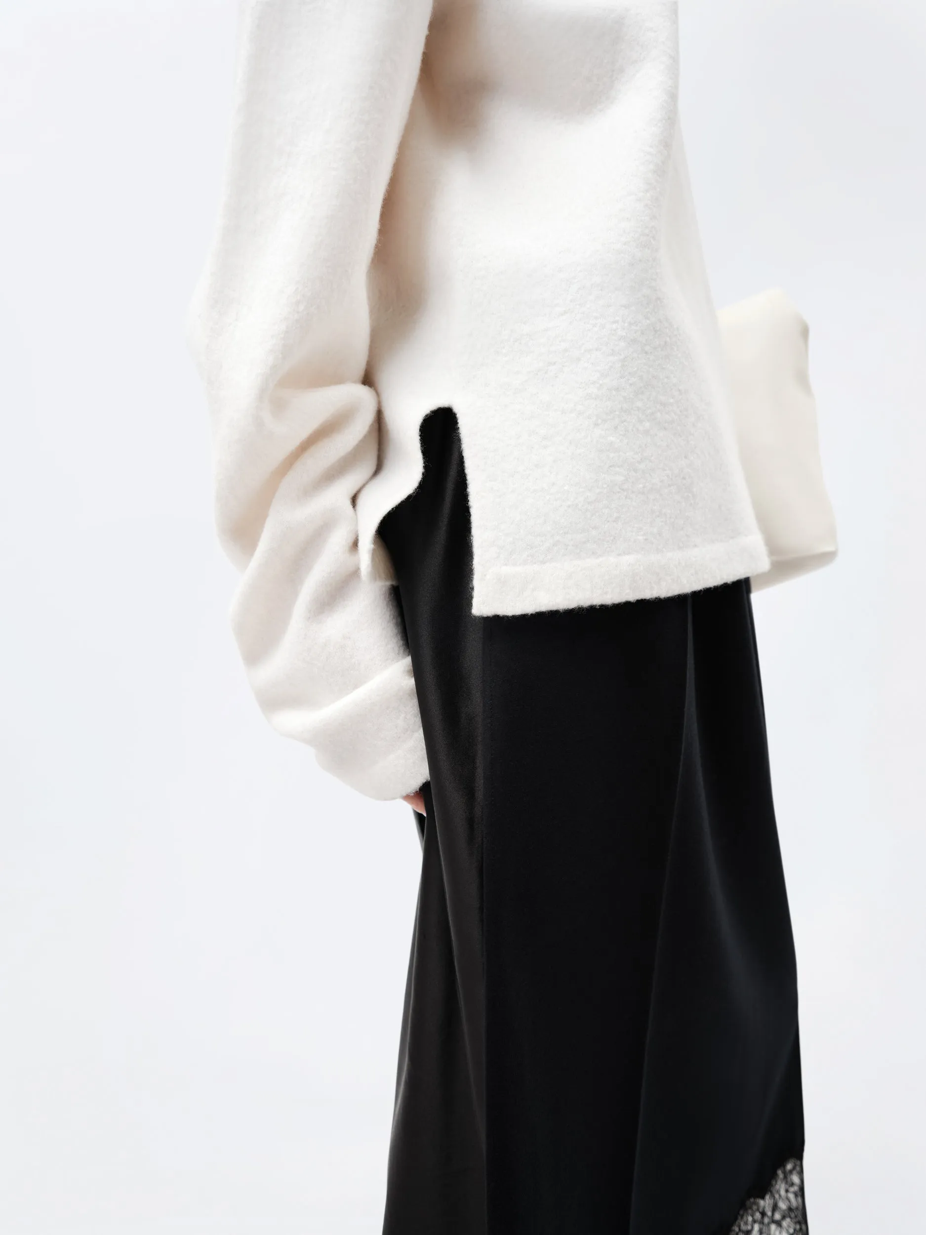 Pull raglan en laine bouillie sold by Carven product image thumbnail 2