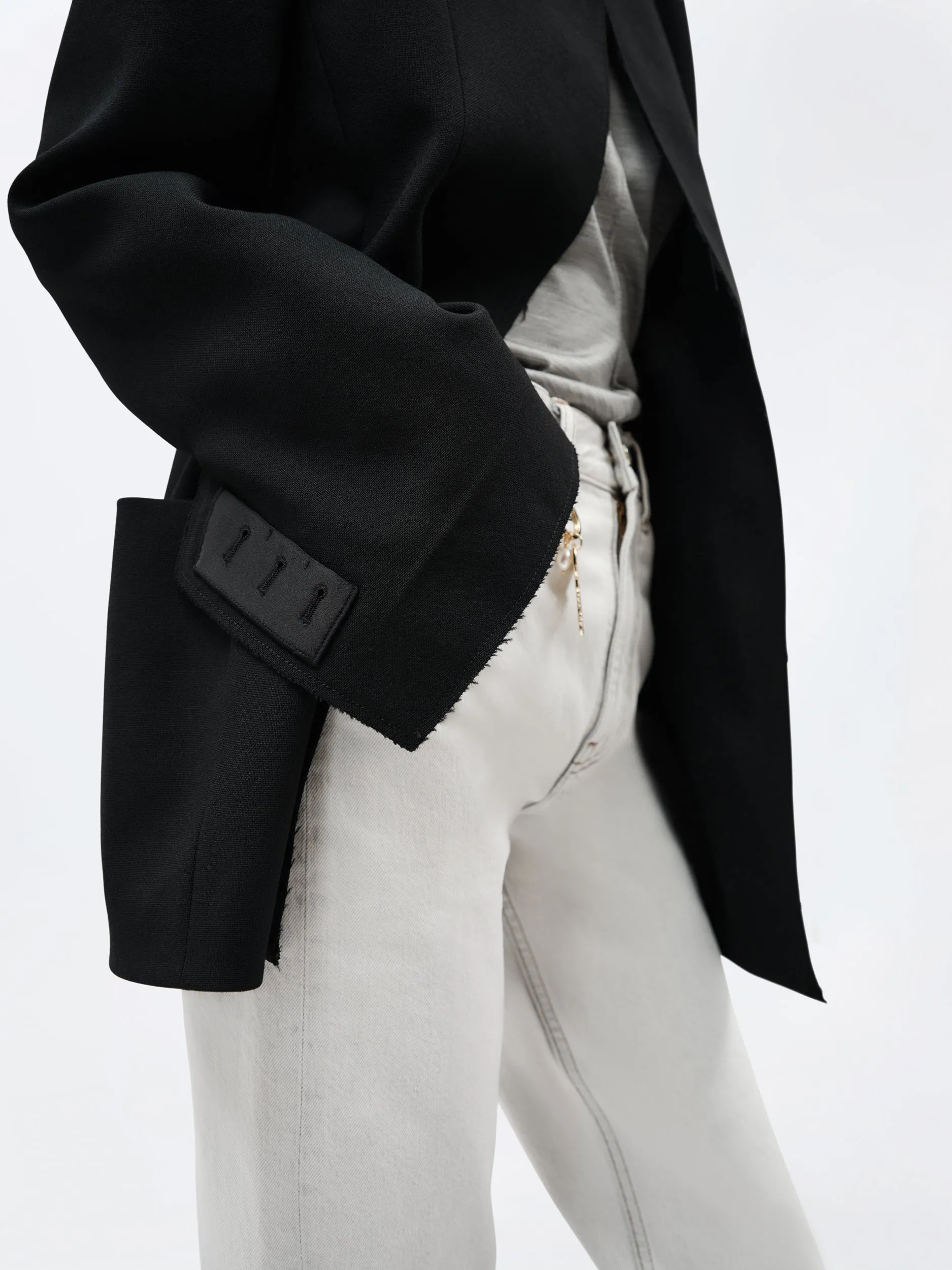 Veste déstructurée en toile de laine sold by Carven product image thumbnail 2