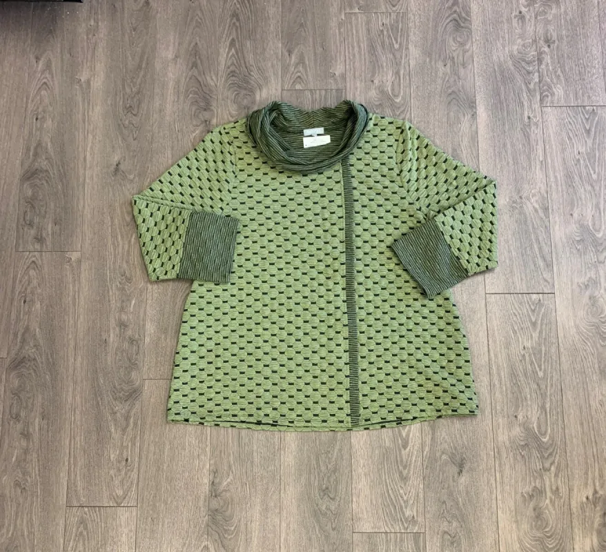 Habitat Top  Size XXL sold by CC Boutique