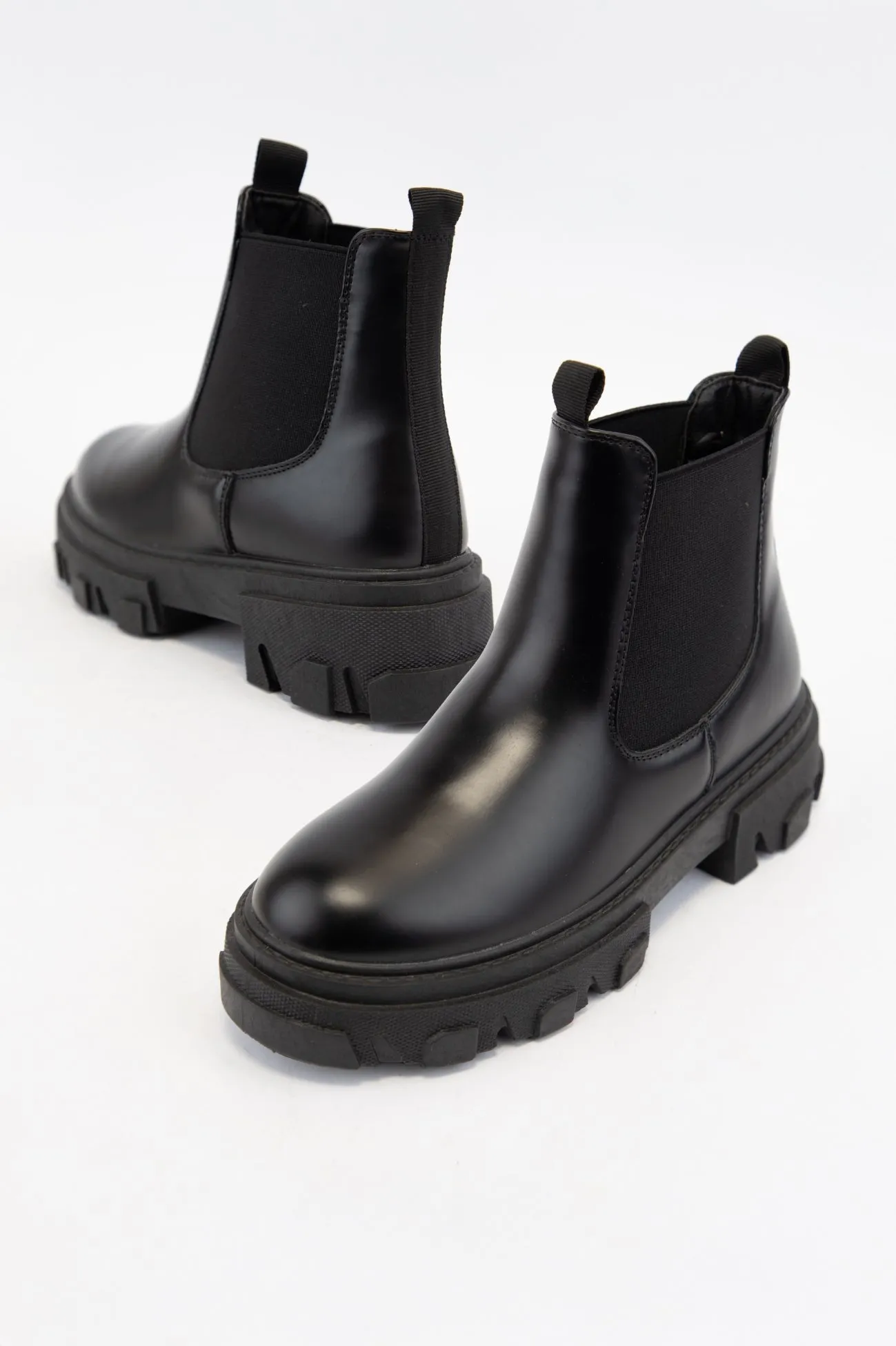 STATUS-04 sold by CCOCCI