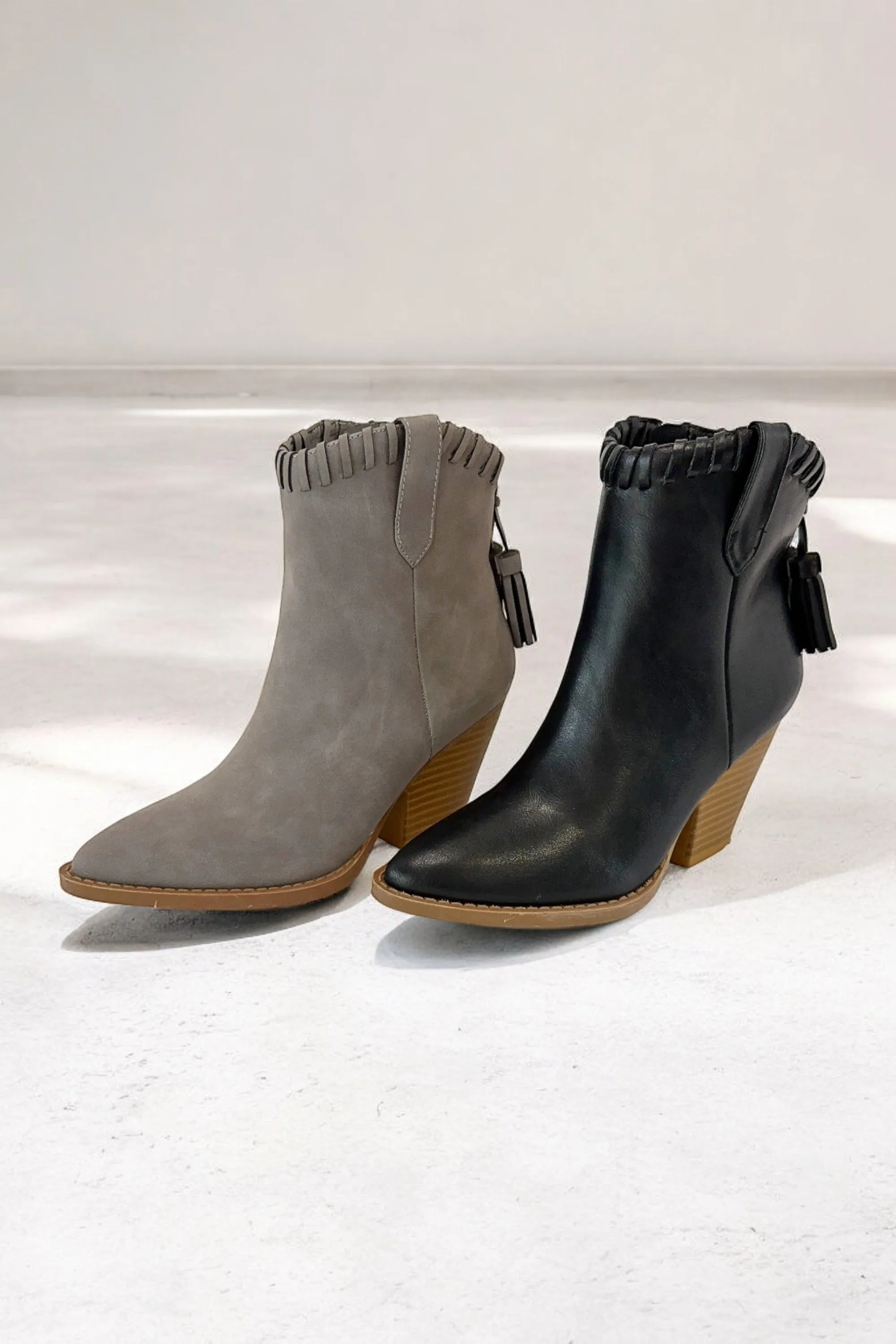 RIVER-23 sold by CCOCCI product image thumbnail 3