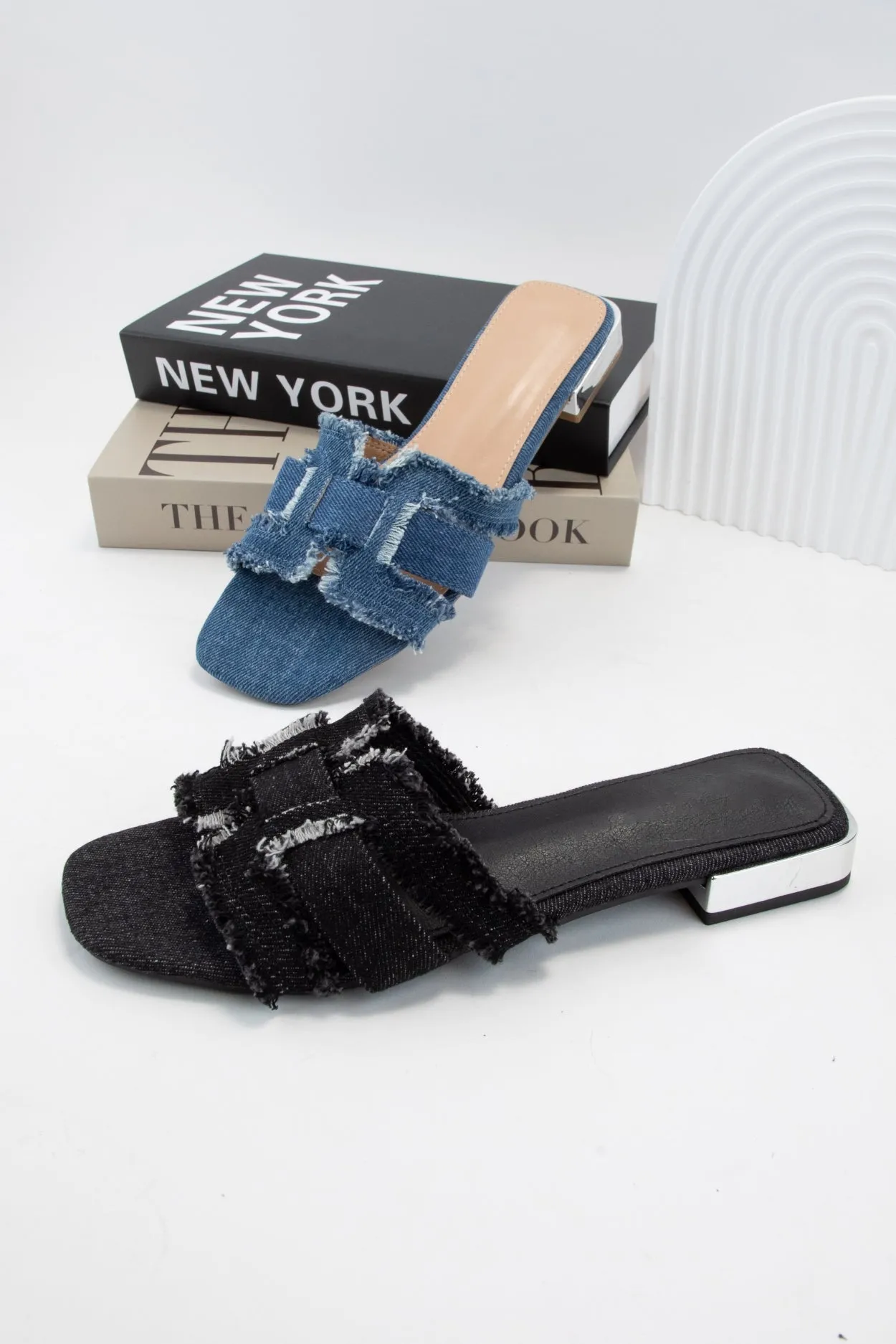 SQUARE-35 RAW EDGE DENIM WOVEN UPPER SANDAL sold by CCOCCI product image thumbnail 3