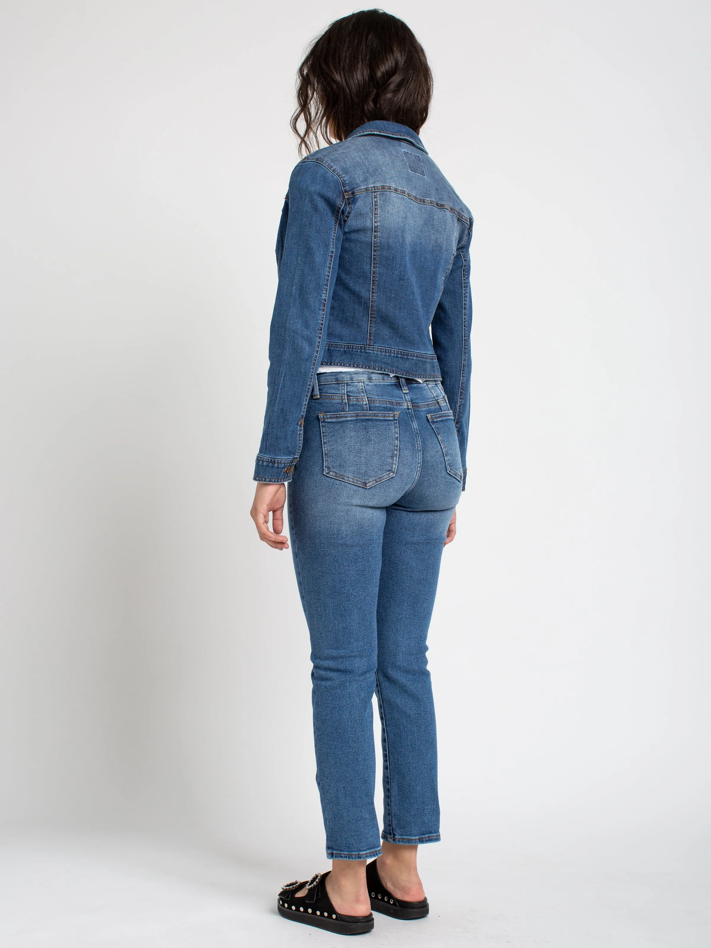 THE BEAUTY sold by Celebrity Pink product image thumbnail 4