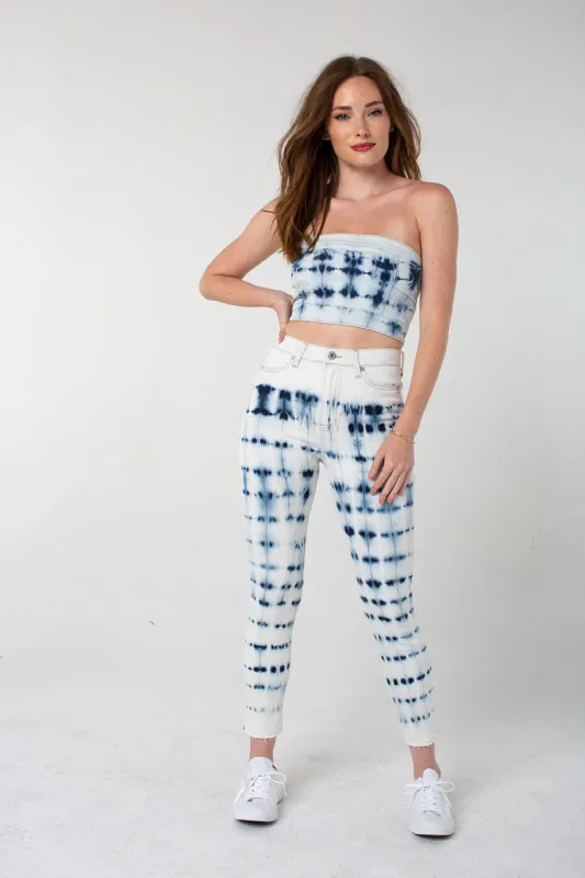 KENDALL + KYLIE sold by Celebrity Pink