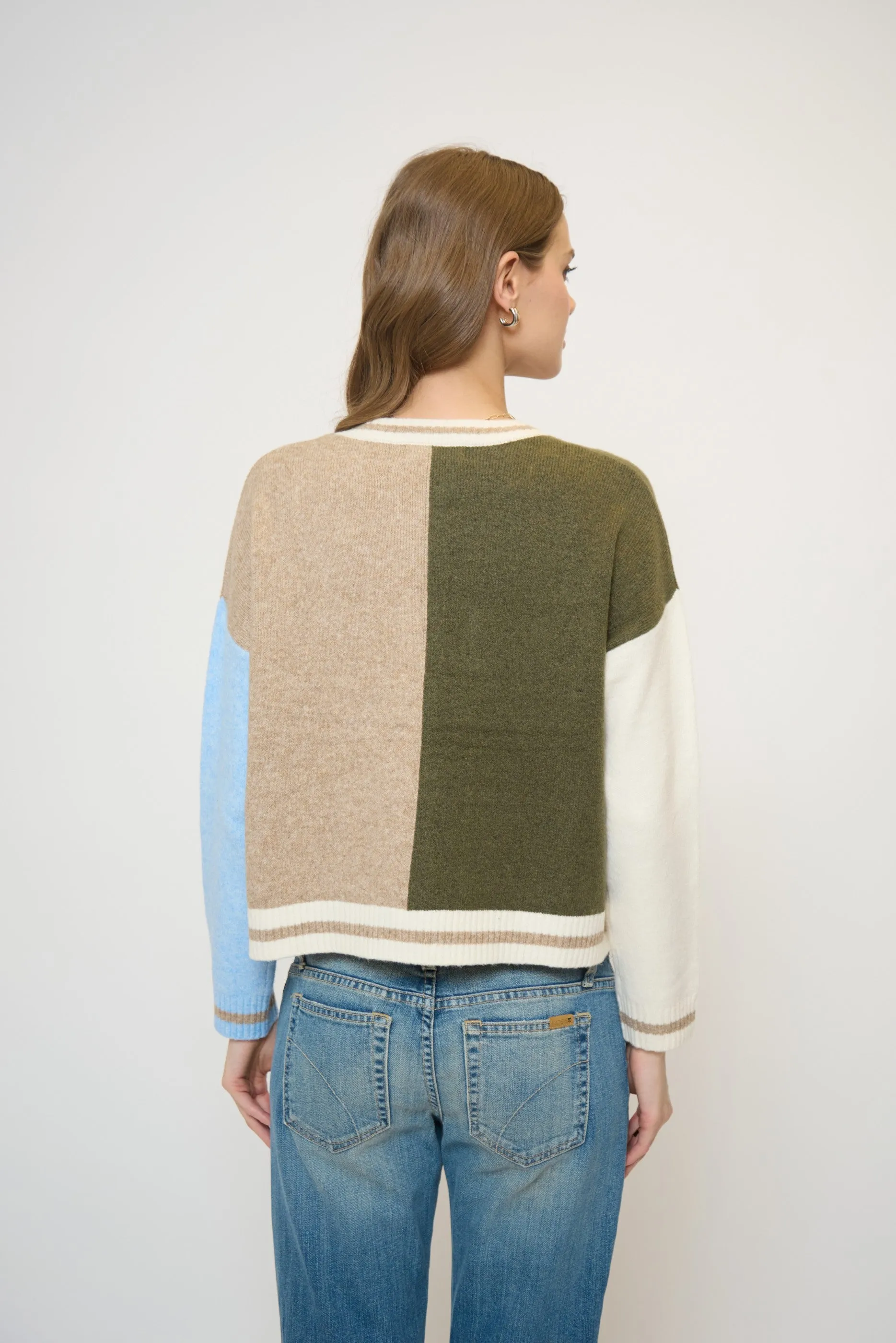 Wyatt Robbie Blocked Cardi sold by Central Park West product image thumbnail 3