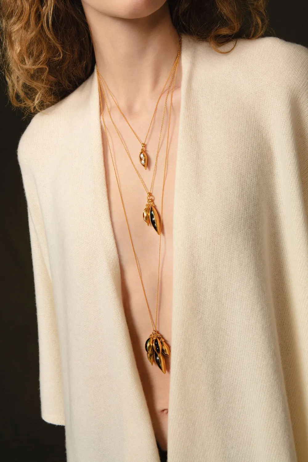 Peapod Duo Necklace Gold sold by Chan Luu product image thumbnail 3