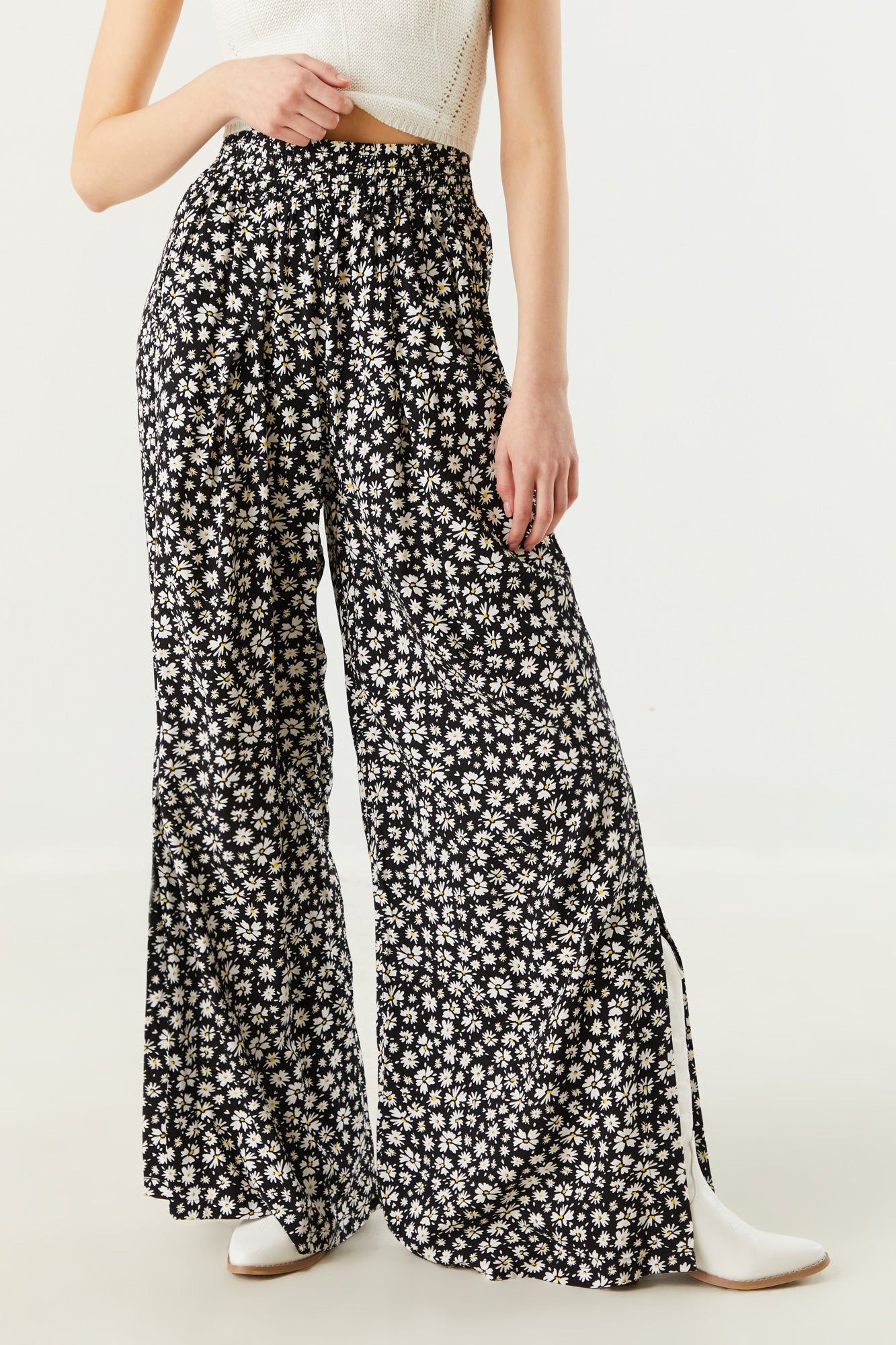 Black and White Floral Print Palazzo Pant sold by Charlotte Russe product image thumbnail 2