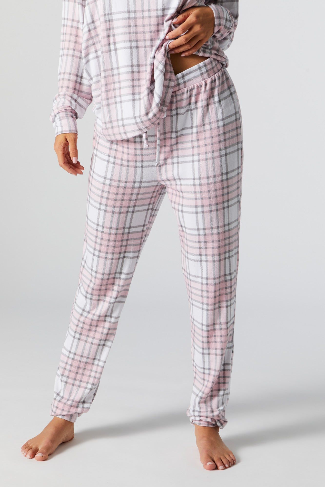 Holiday Love Print 2 Piece Pajama Set sold by Charlotte Russe product image thumbnail 4