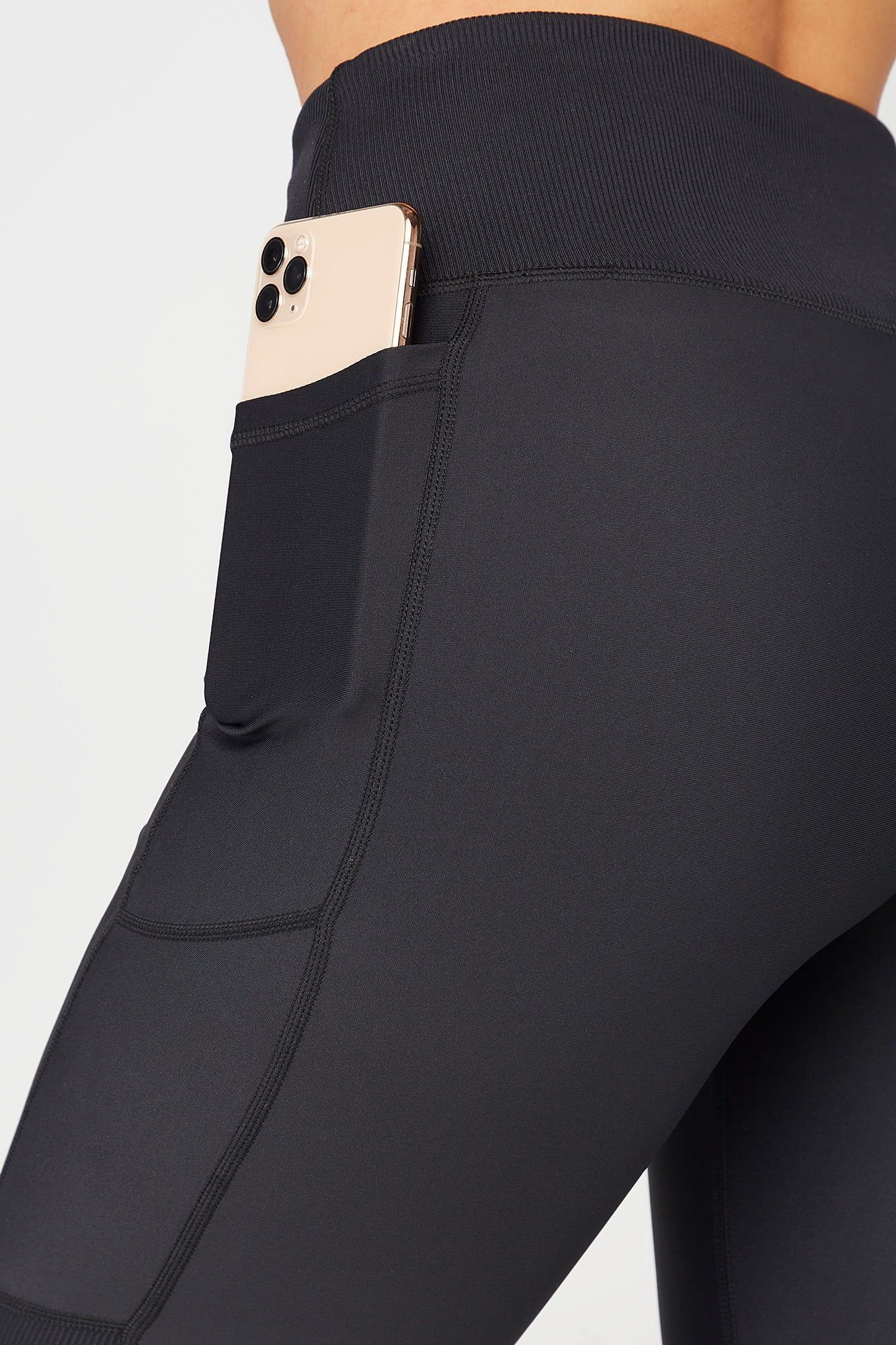 High-Rise Dual Pocket Active Legging sold by Charlotte Russe product image thumbnail 3