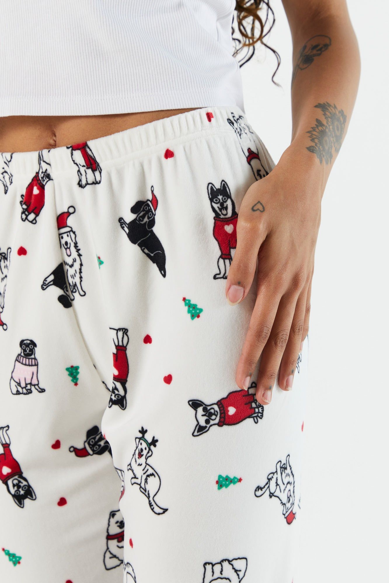 Christmas Dog Print Velour Pajama Jogger sold by Charlotte Russe product image thumbnail 4