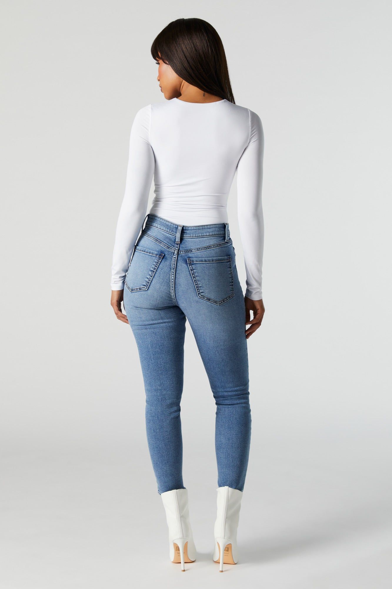 Miami Medium Wash High Rise Skinny Jean sold by Charlotte Russe product image thumbnail 3