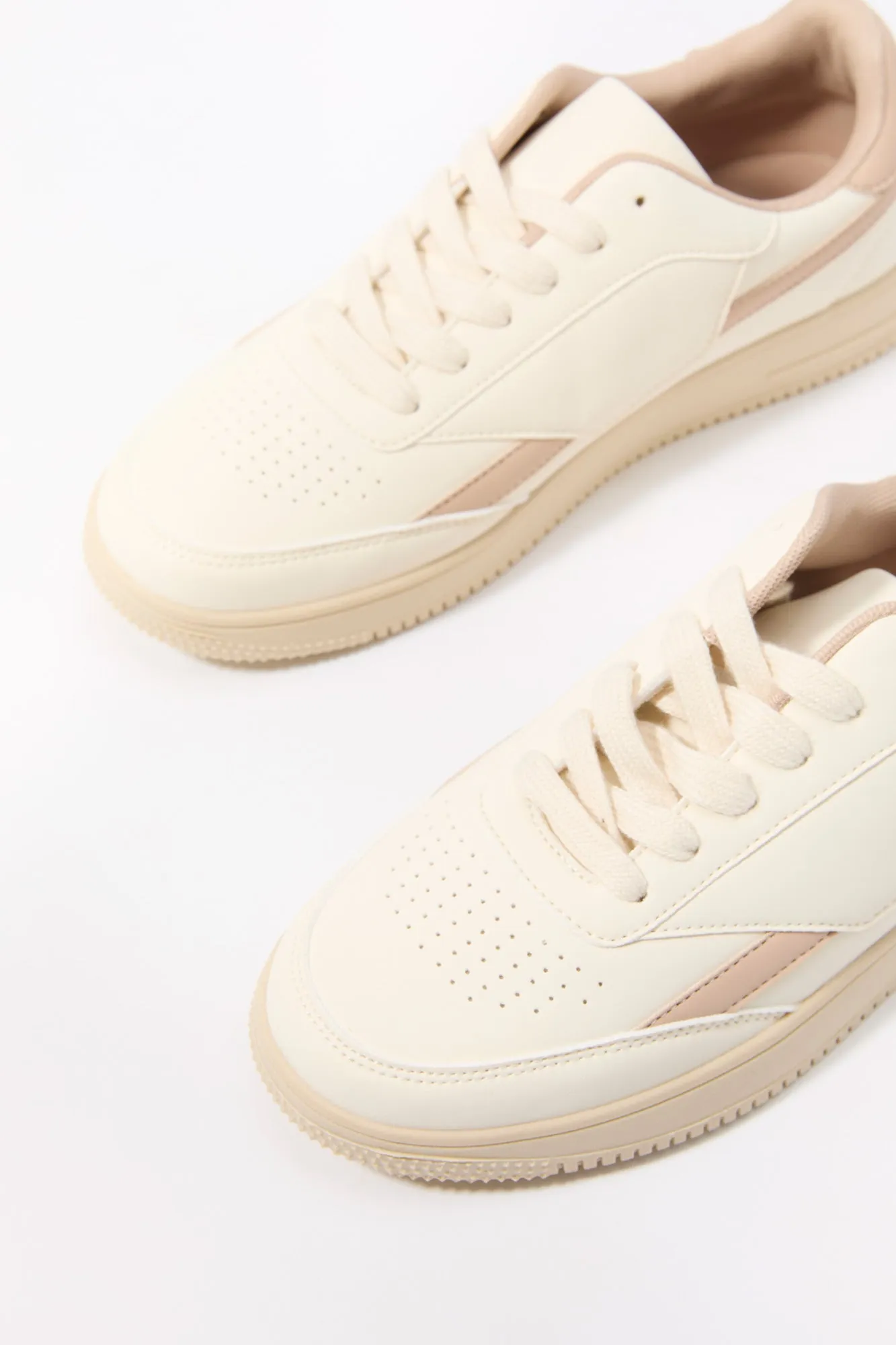 Colourblock Lace Up Sneaker sold by Charlotte Russe product image thumbnail 4